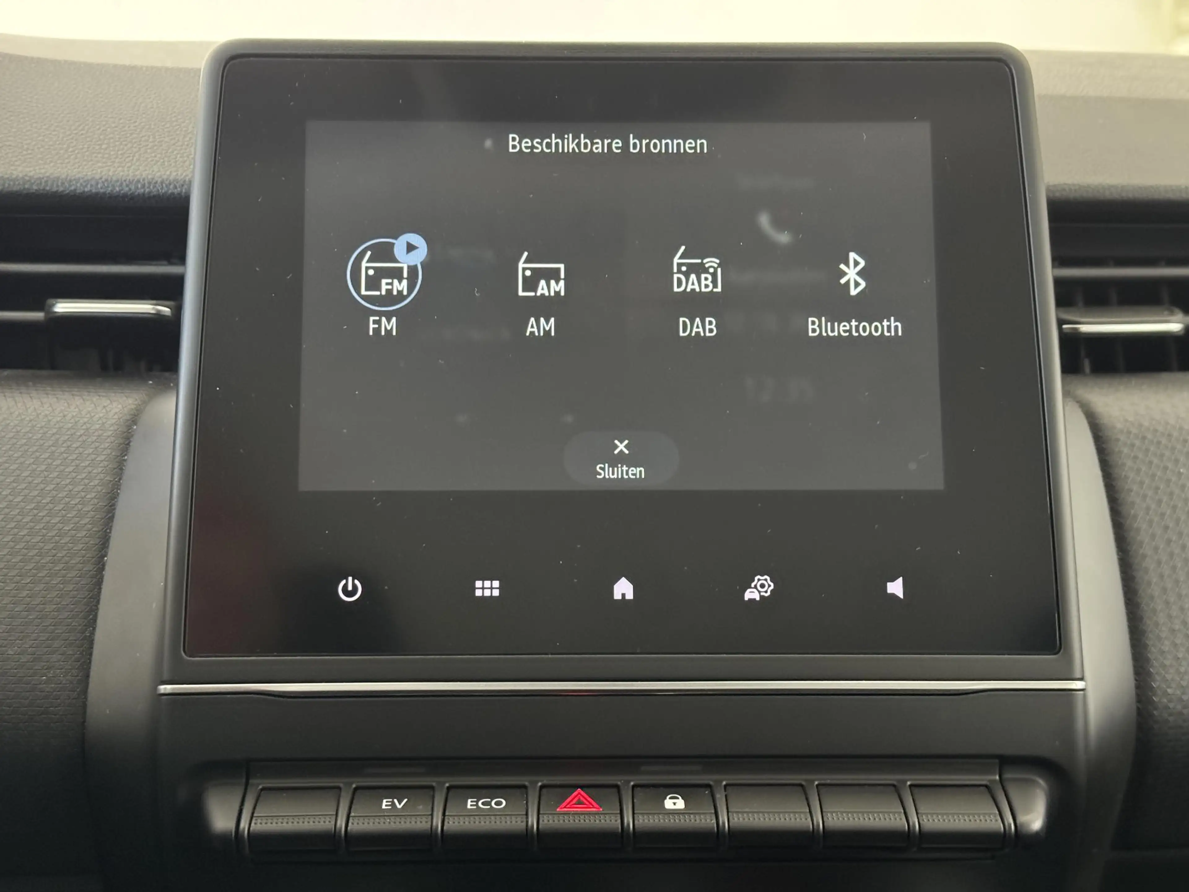 Renault Clio 1.6 E-Tech Hybrid 145 Equilibre | Apple CarPlay / — photo 26