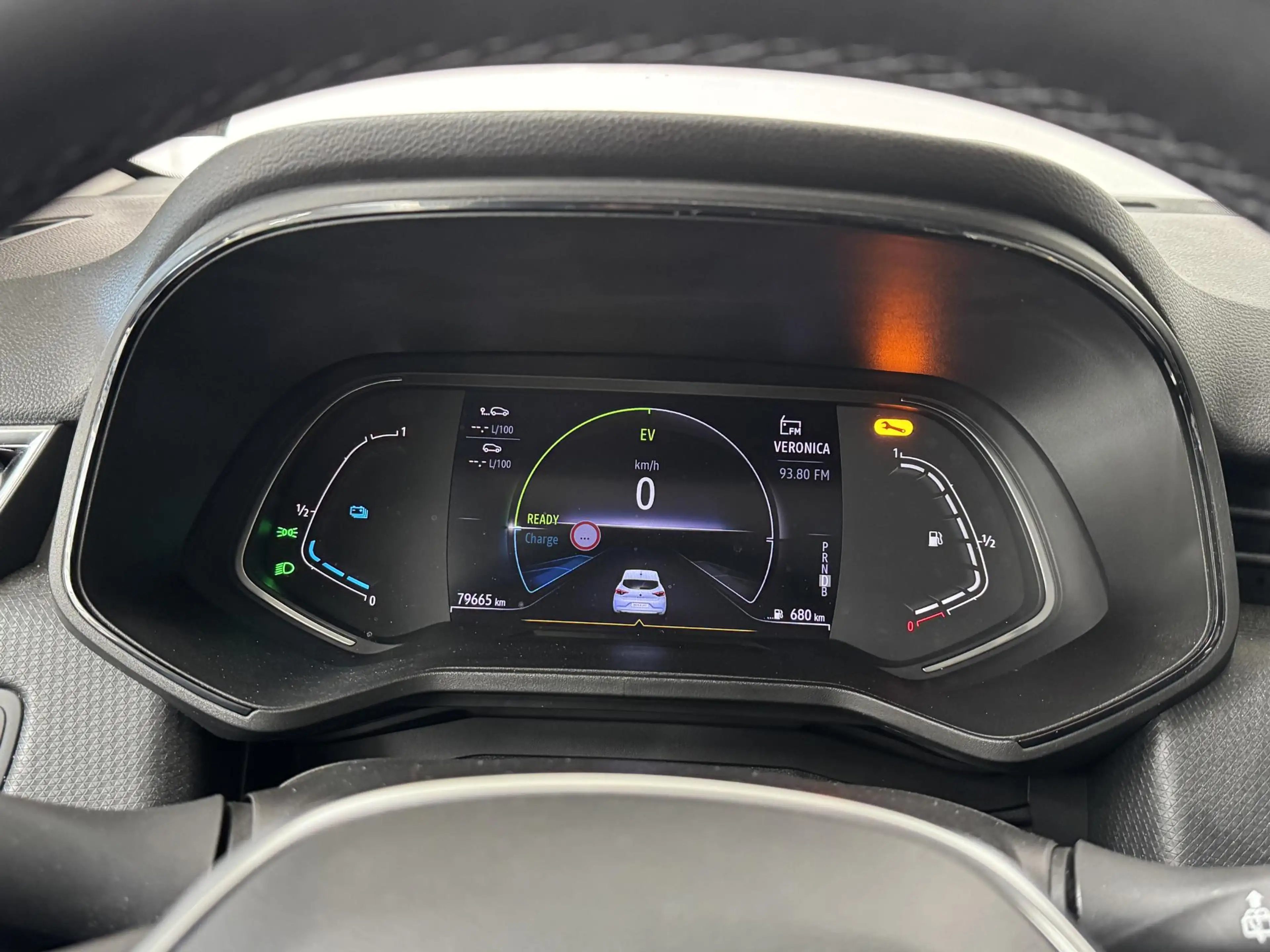 Renault Clio 1.6 E-Tech Hybrid 145 Equilibre | Apple CarPlay / — photo 4