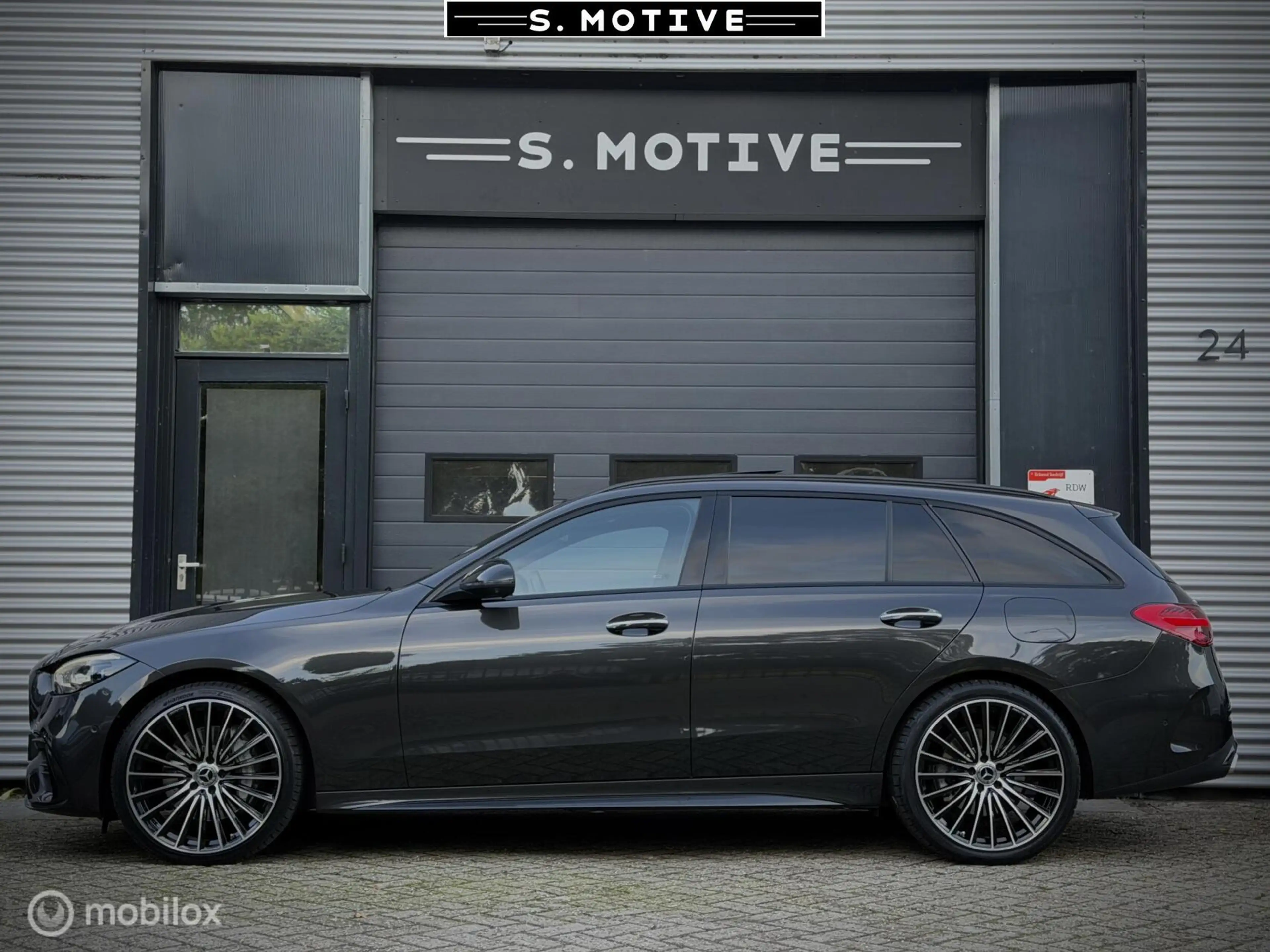 Mercedes-Benz C 300 Estate e AMG Pano Burmester 3D, Memory, 20inch, BT — photo 2