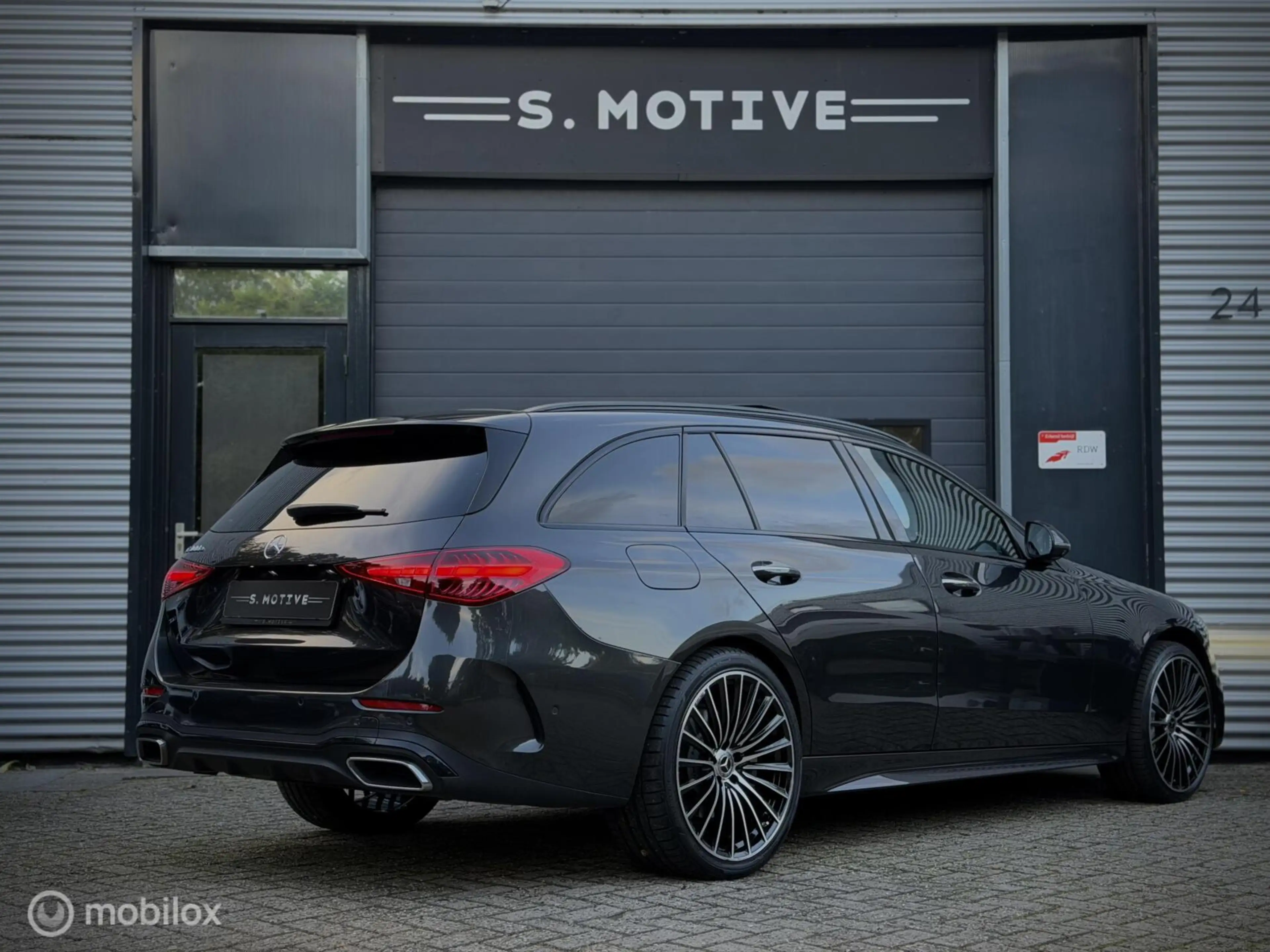 Mercedes-Benz C 300 Estate e AMG Pano Burmester 3D, Memory, 20inch, BT — photo 9