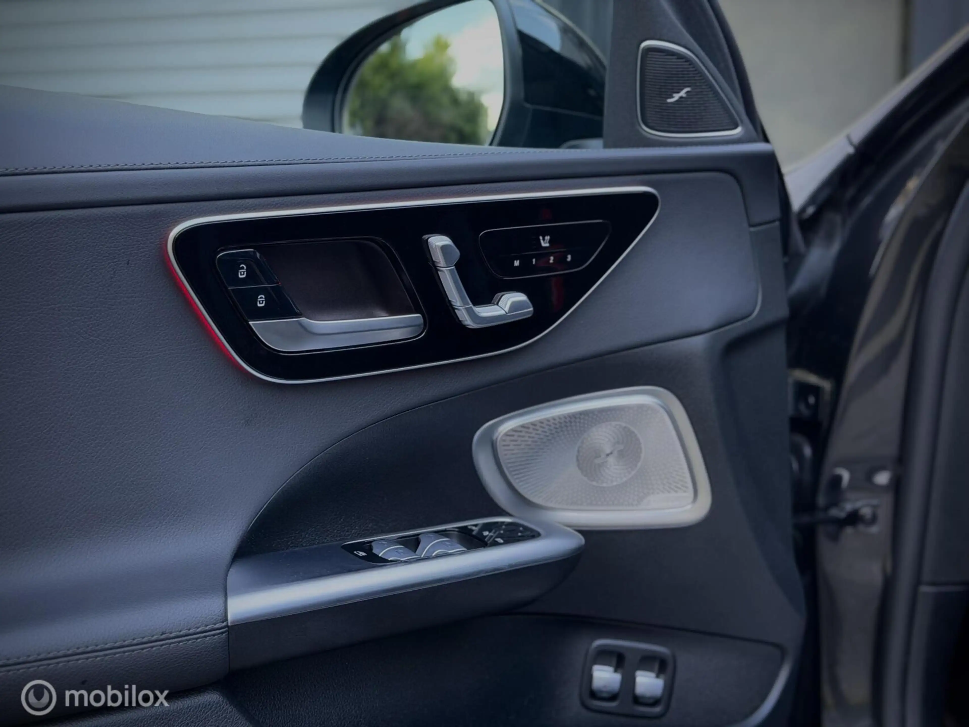 Mercedes-Benz C 300 Estate e AMG Pano Burmester 3D, Memory, 20inch, BT — photo 6