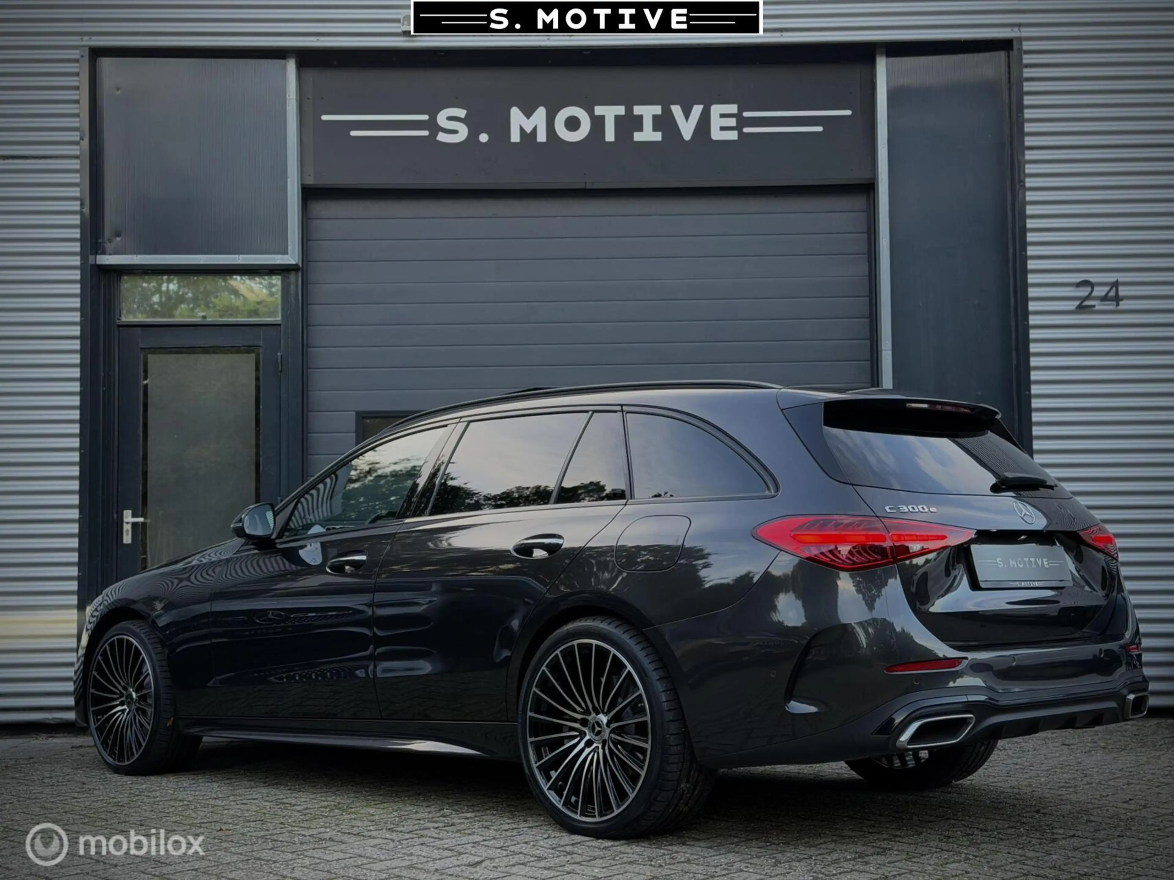 Mercedes-Benz C 300 Estate e AMG Pano Burmester 3D, Memory, 20inch, BT — photo 3