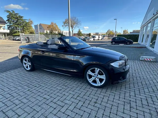 BMW 118 Baureihe 1 Cabrio 118i M Paket Innen