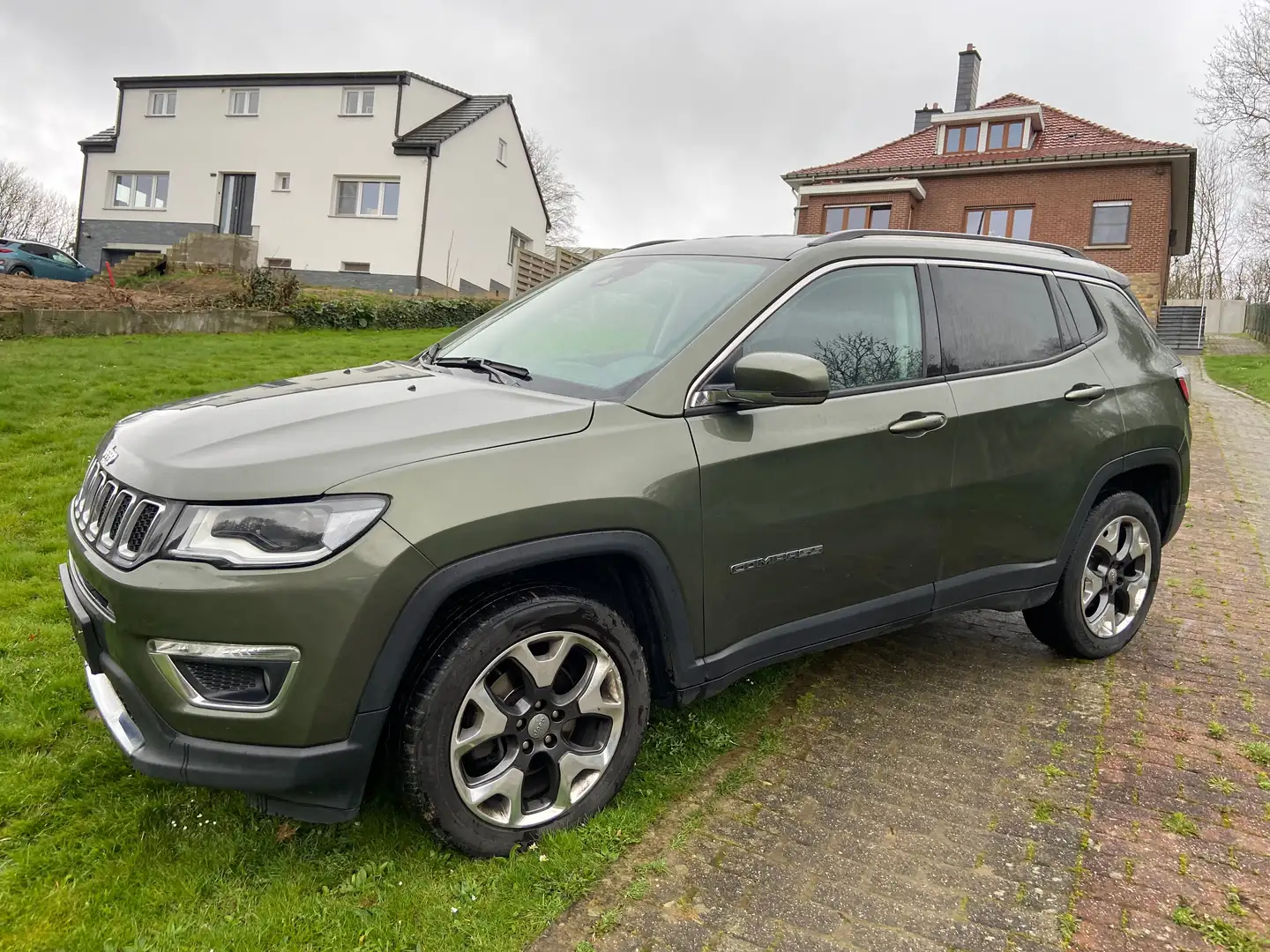 Jeep Compass 2.0 MJD 4x4 Longitude Business Grün - 1
