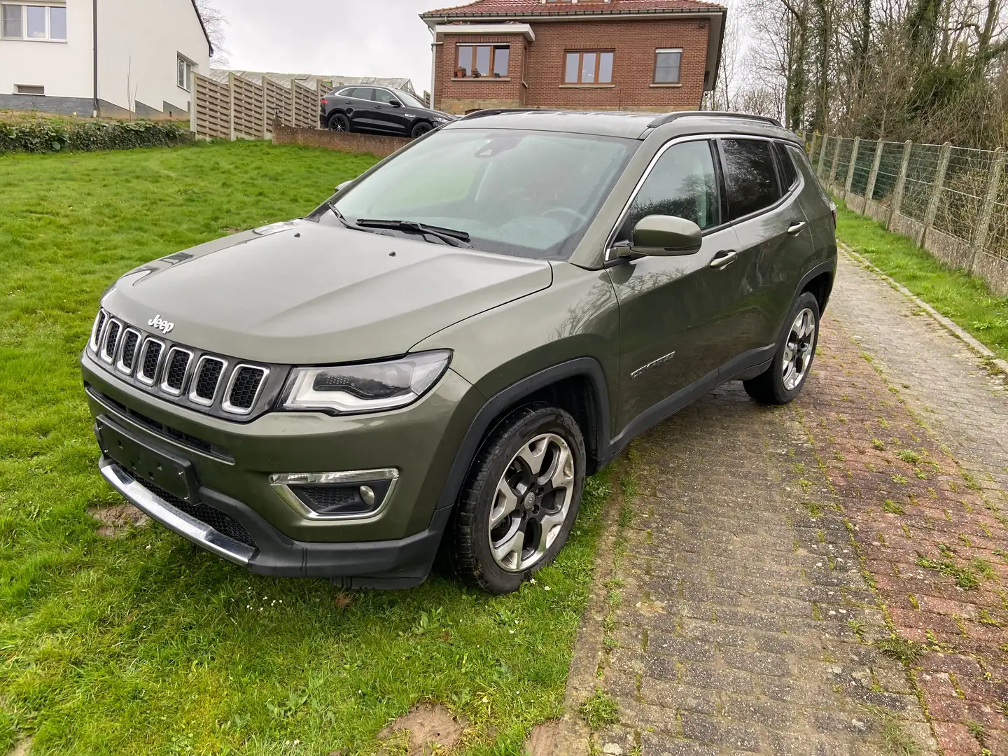 Jeep Compass 2.0 MJD 4x4 Longitude Business Grün - 2