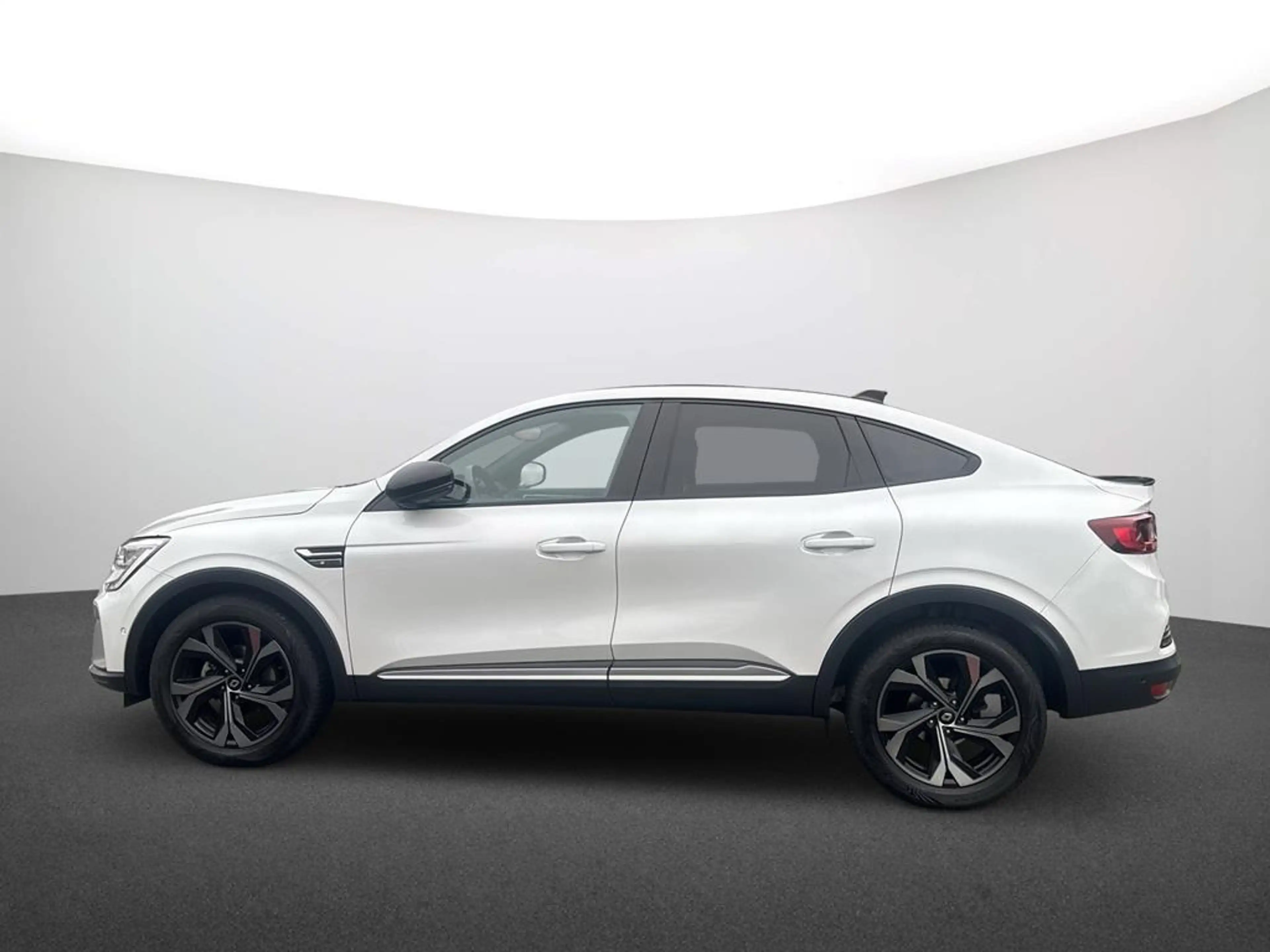Renault Arkana R.S. LINE TCe 160 EDC (MY22) — photo 5