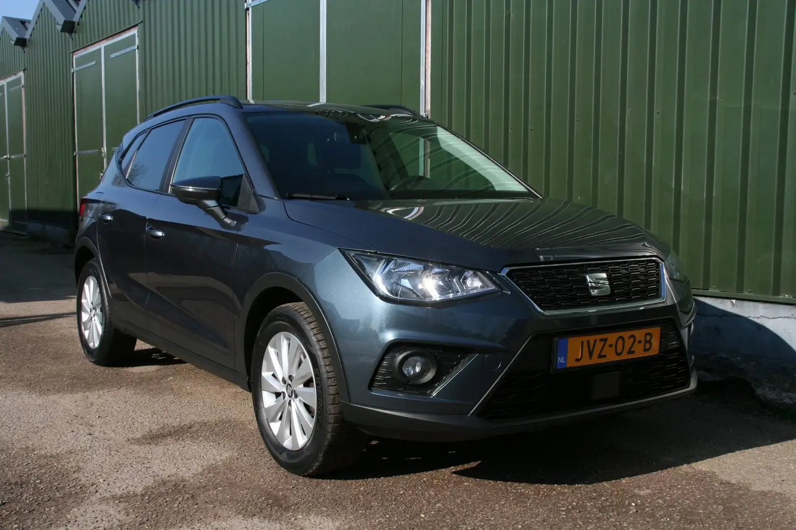 SEAT Arona 1.0 TSI Style Business Intense, AIRCO, NAVIGATIE, Grau - 2