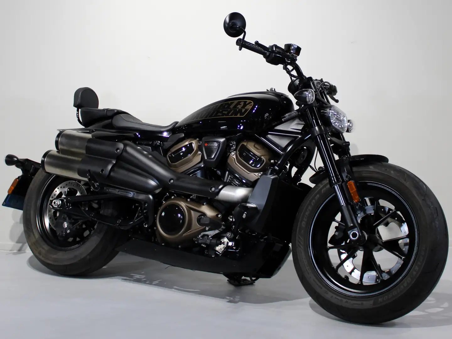 Harley-Davidson Sportster S - 2
