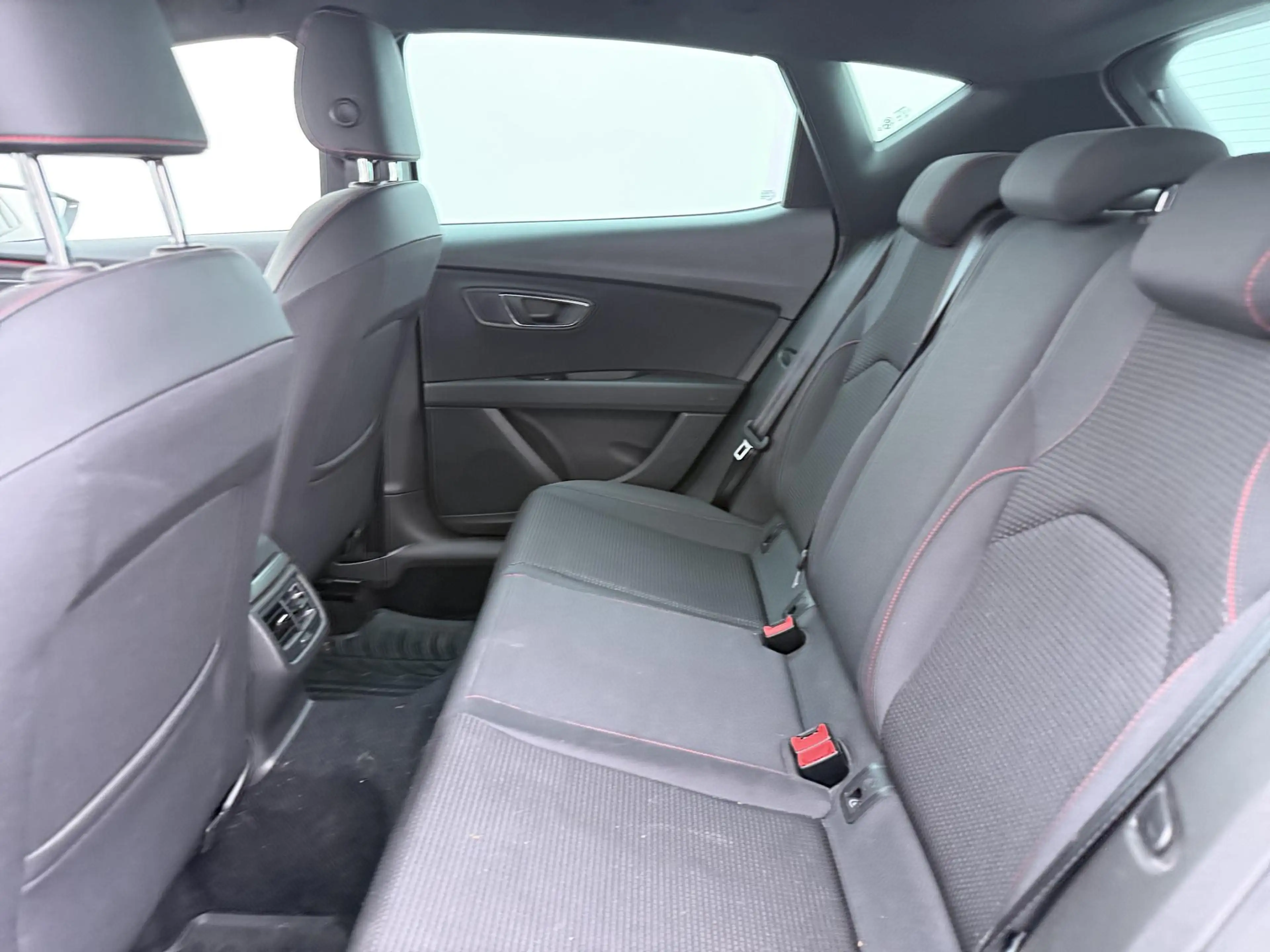 SEAT Leon 1.4 EcoTSI FR | Trekhaak | Navigatie | Camera | Cl — photo 7