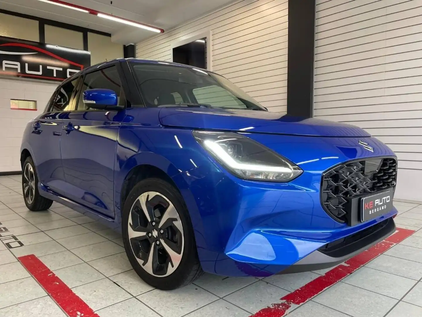 Suzuki Swift Swift VII 2024 1.2h Top 2wd Blauw - 1