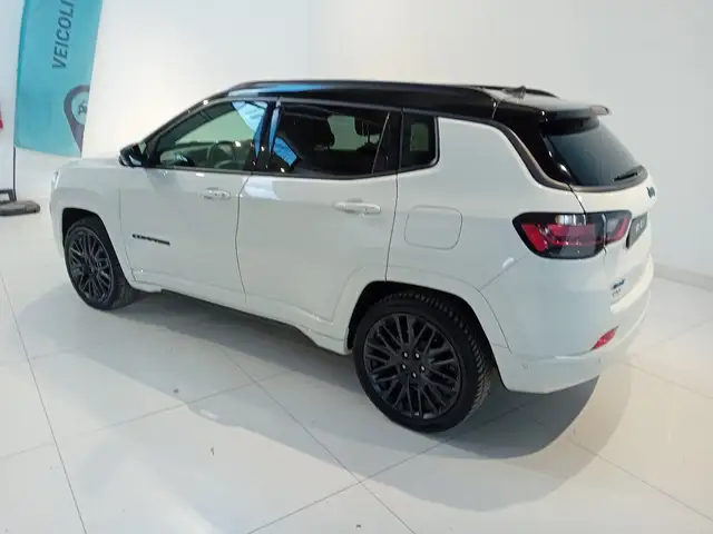 Jeep Compass view 6