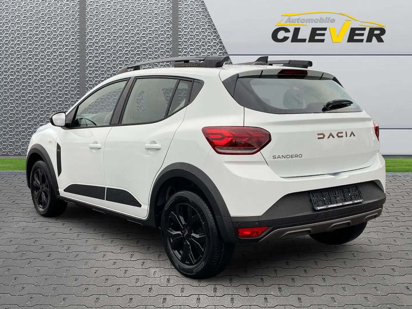 Dacia Sandero Stepway Extreme TCe 90 CVT   Navi Kamera Weiß - 2