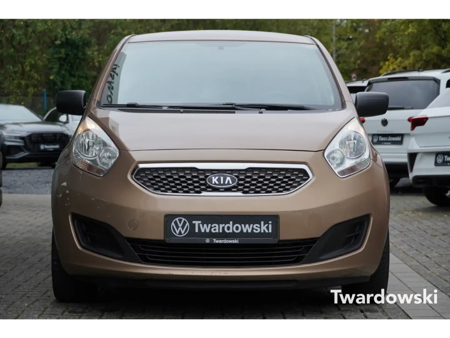 Kia Venga Attract 1.Hand Klima TÜV neu USB Bluetooth Argent - 2