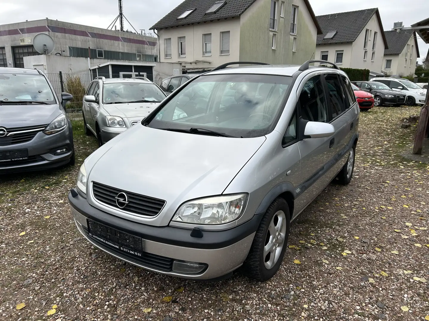 Opel Zafira Basis Silber - 1