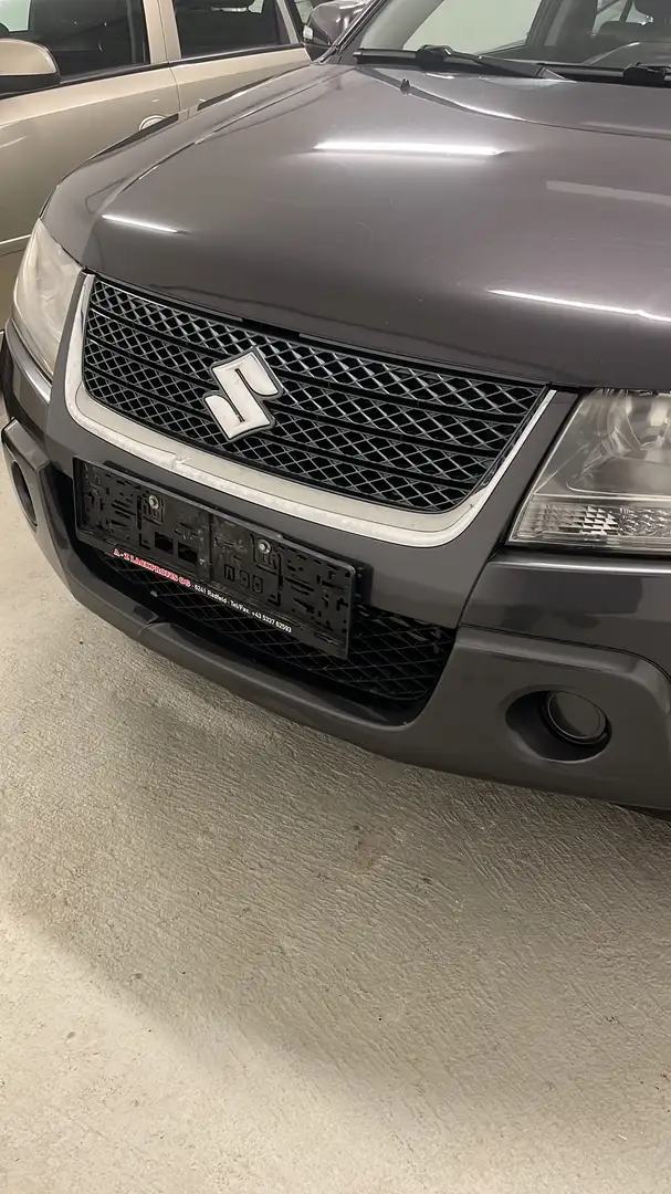 Suzuki Grand Vitara 1.9 DDIS X 30 (5-trg.) Grau - 2