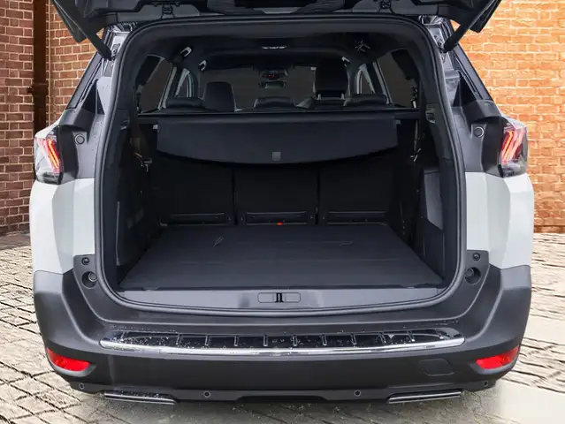 Peugeot 5008 view 6