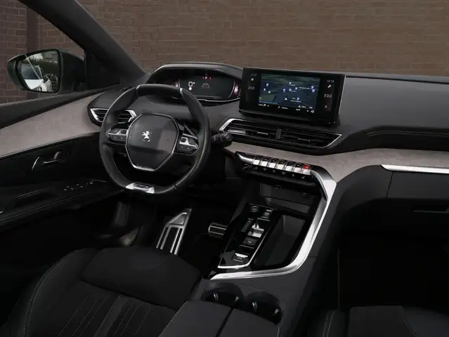 Peugeot 5008 view 11