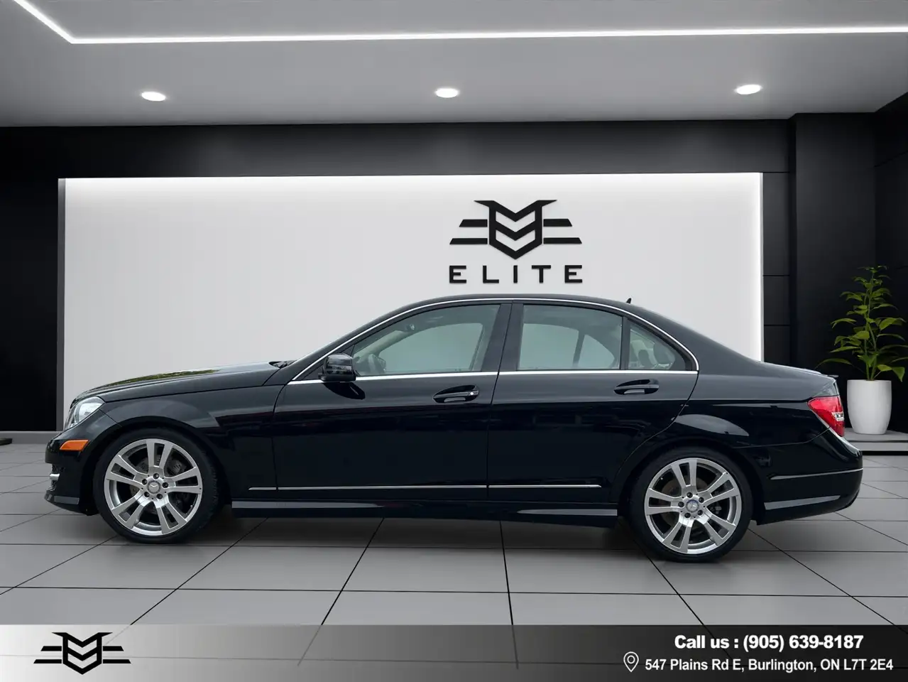 Mercedes-Benz C-Class снимка Mercedes-Benz C-Class