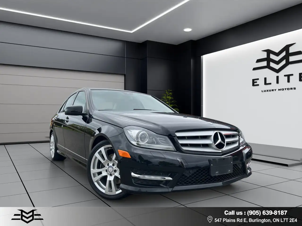 Mercedes-Benz C-Class снимка Mercedes-Benz C-Class