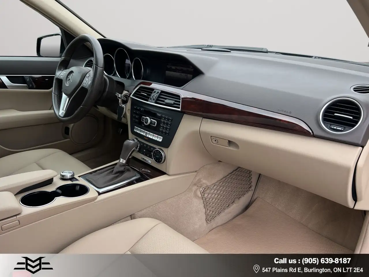 Mercedes-Benz C-Class снимка Mercedes-Benz C-Class