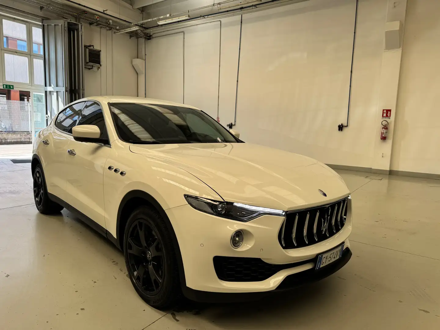Maserati Levante 3.0 V6 Q4 350CV AUT.  " SUPER PREZZO " Blanco - 2