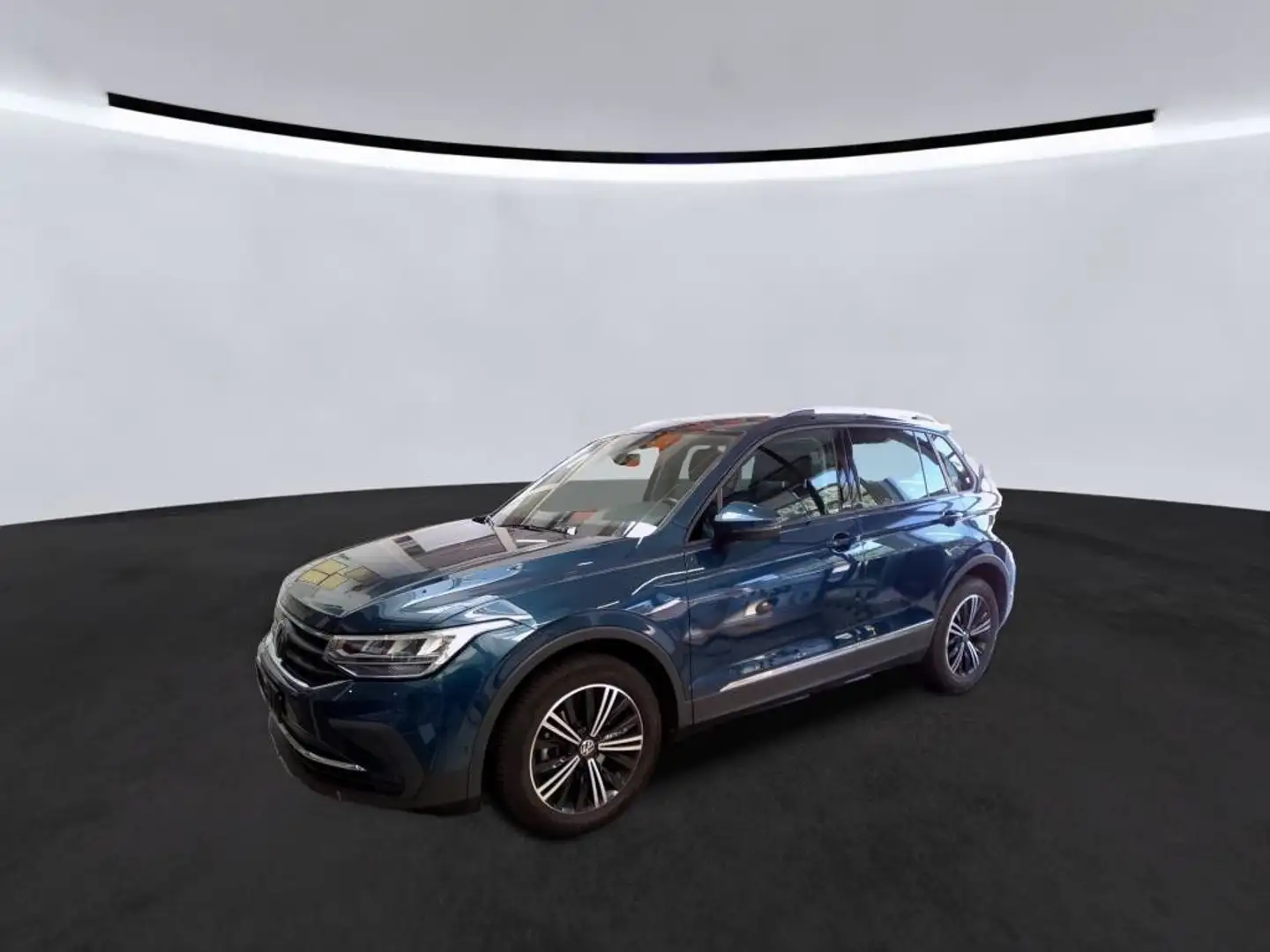 Volkswagen Tiguan 1.5 TSI DSG Life Blauw - 2