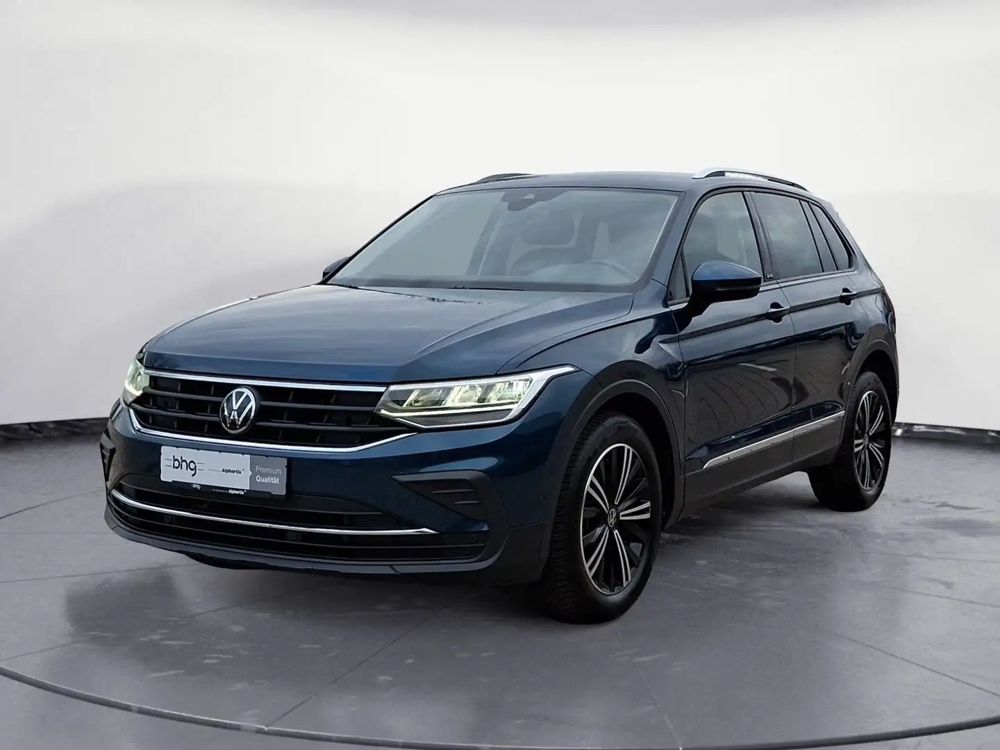Volkswagen Tiguan 1.5 TSI DSG Life Blau - 2