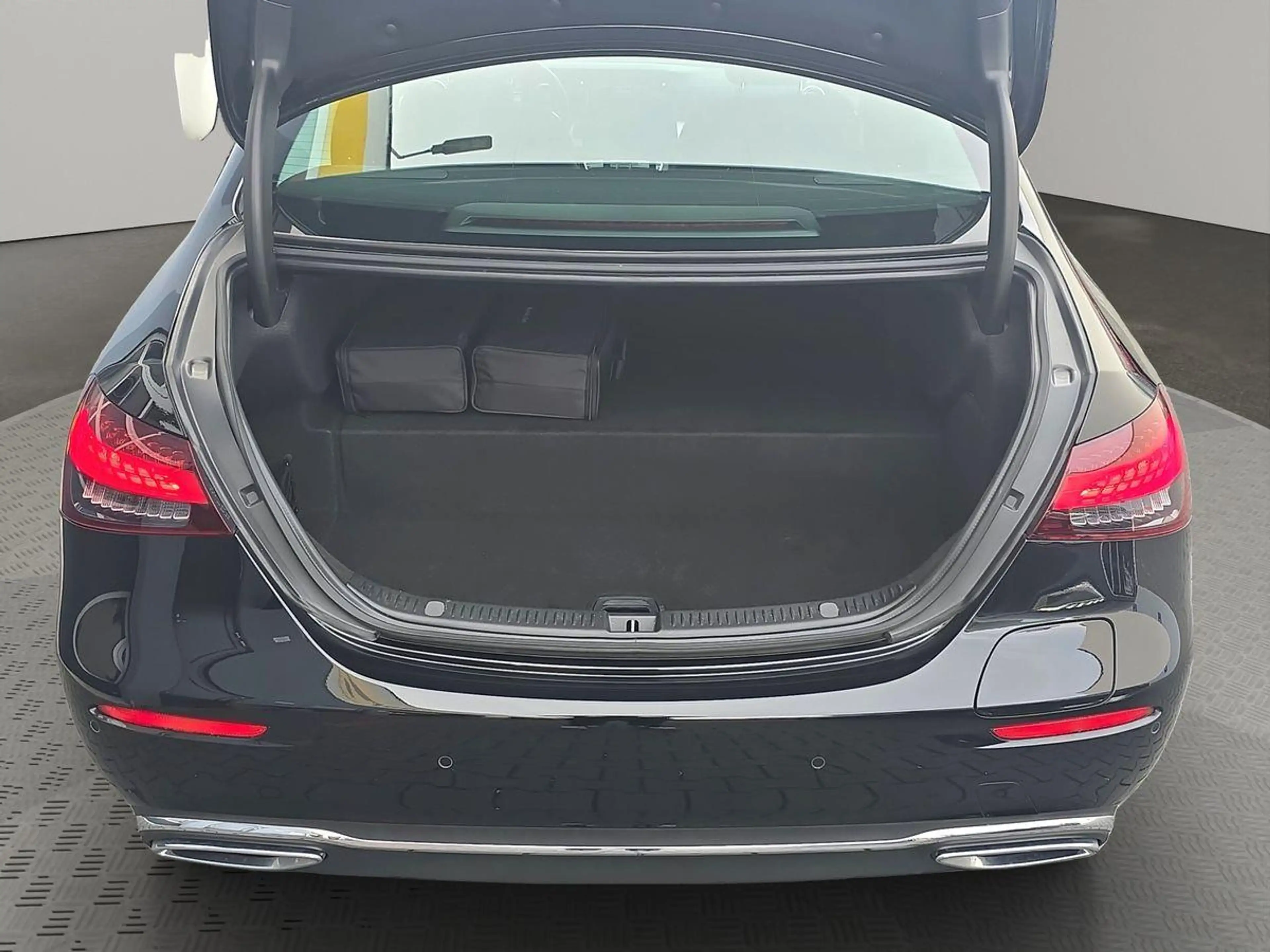 Mercedes-Benz E 300 de 9G R-KAM BURMESTER NAVI LED ELEKTR.SITZ — photo 7