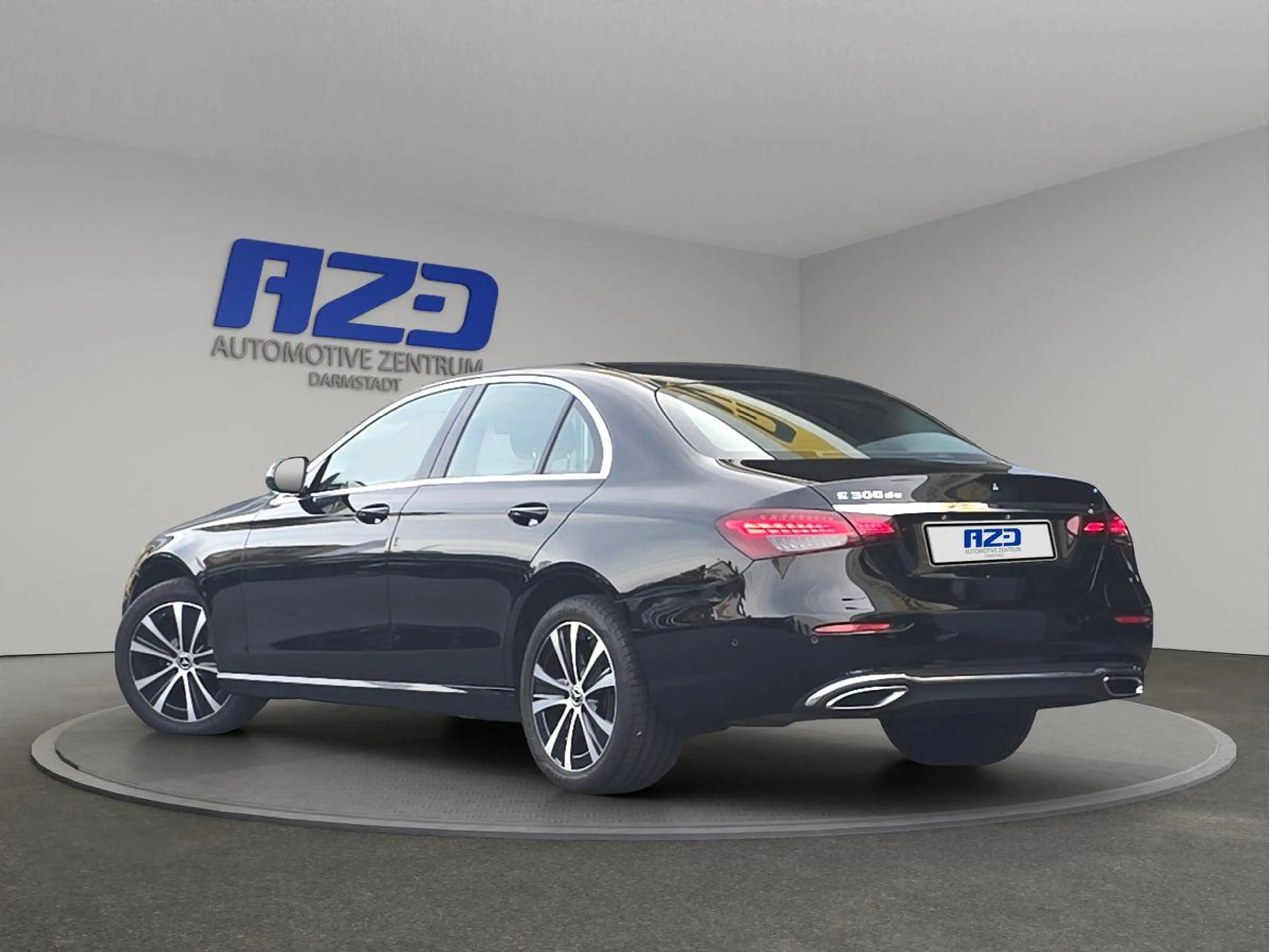 Mercedes-Benz E 300 de 9G R-KAM BURMESTER NAVI LED ELEKTR.SITZ — photo 4