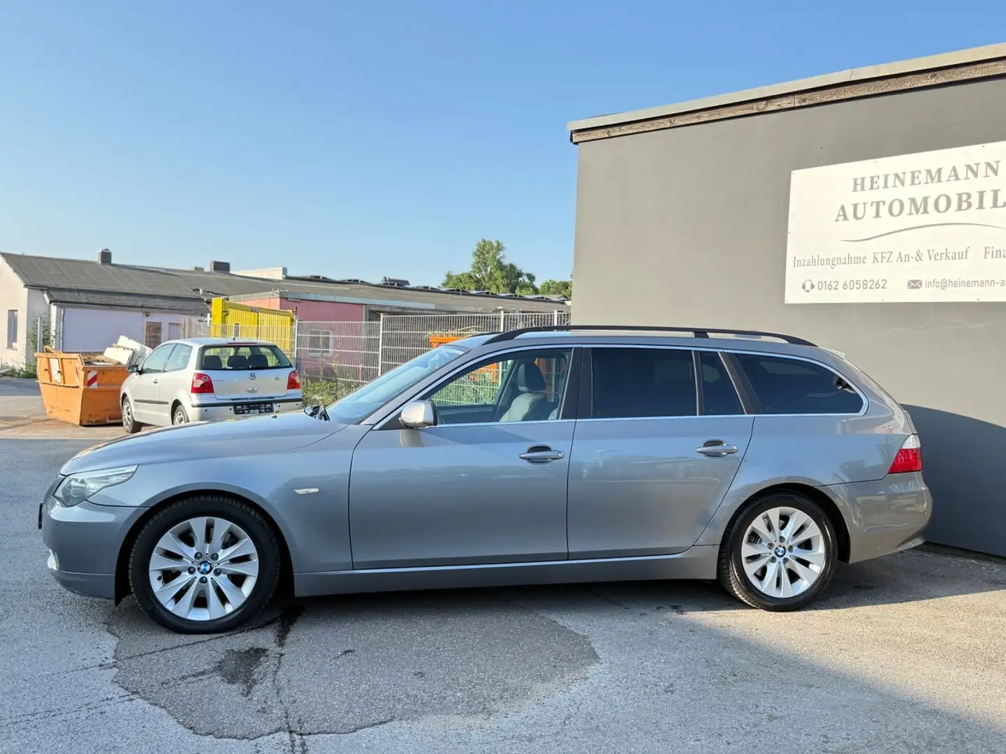 BMW 523 i Touring *ZYLINDERKOPSCHADEN*LEDER*NAVI*ALU* Gri - 2