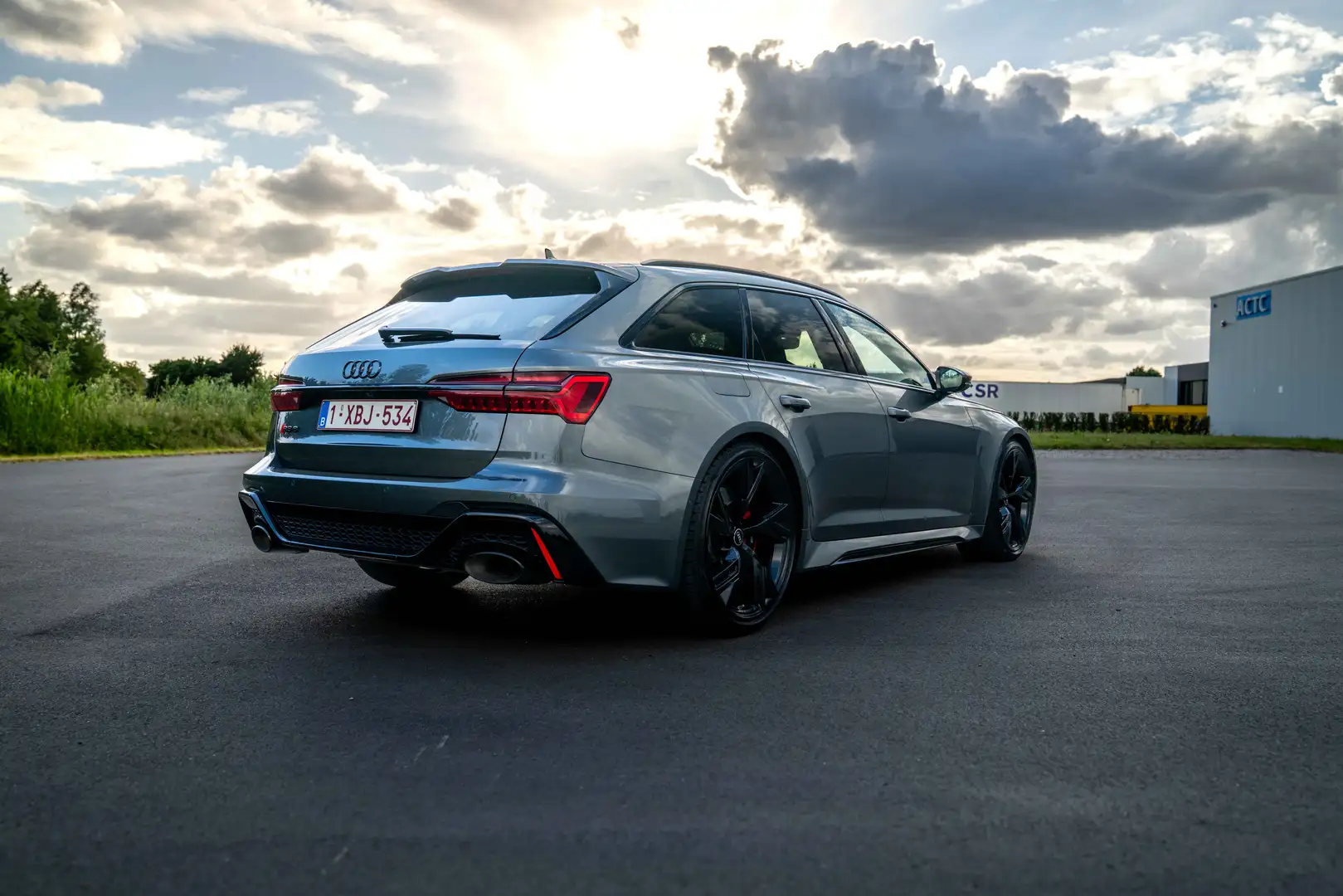 Audi RS6 Avant 4.0 TFSI quattro tiptronic full PPF - 2