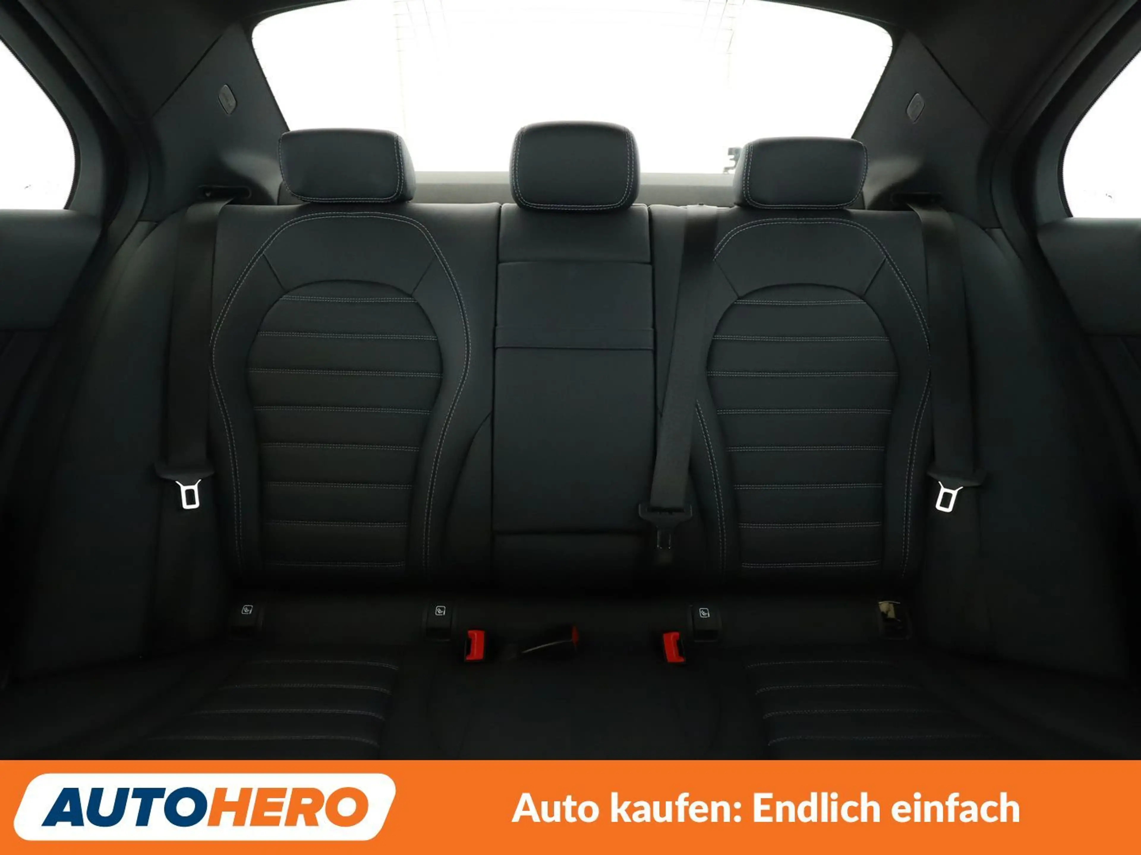 Mercedes-Benz C 400 4Matic AMG Line Aut.*NAVI*CAM*LED*PDC*SHZ*TEMPO* — photo 15