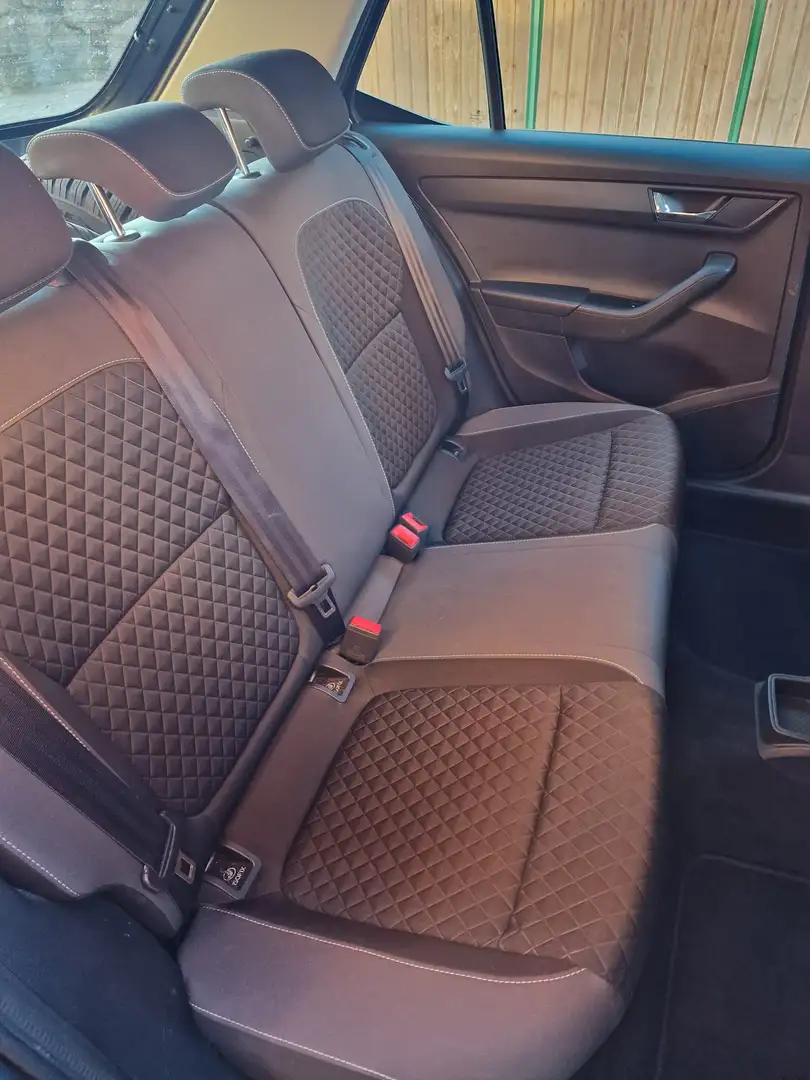 Skoda Fabia Fabia Style 1,0 TSI Style Grau - 2