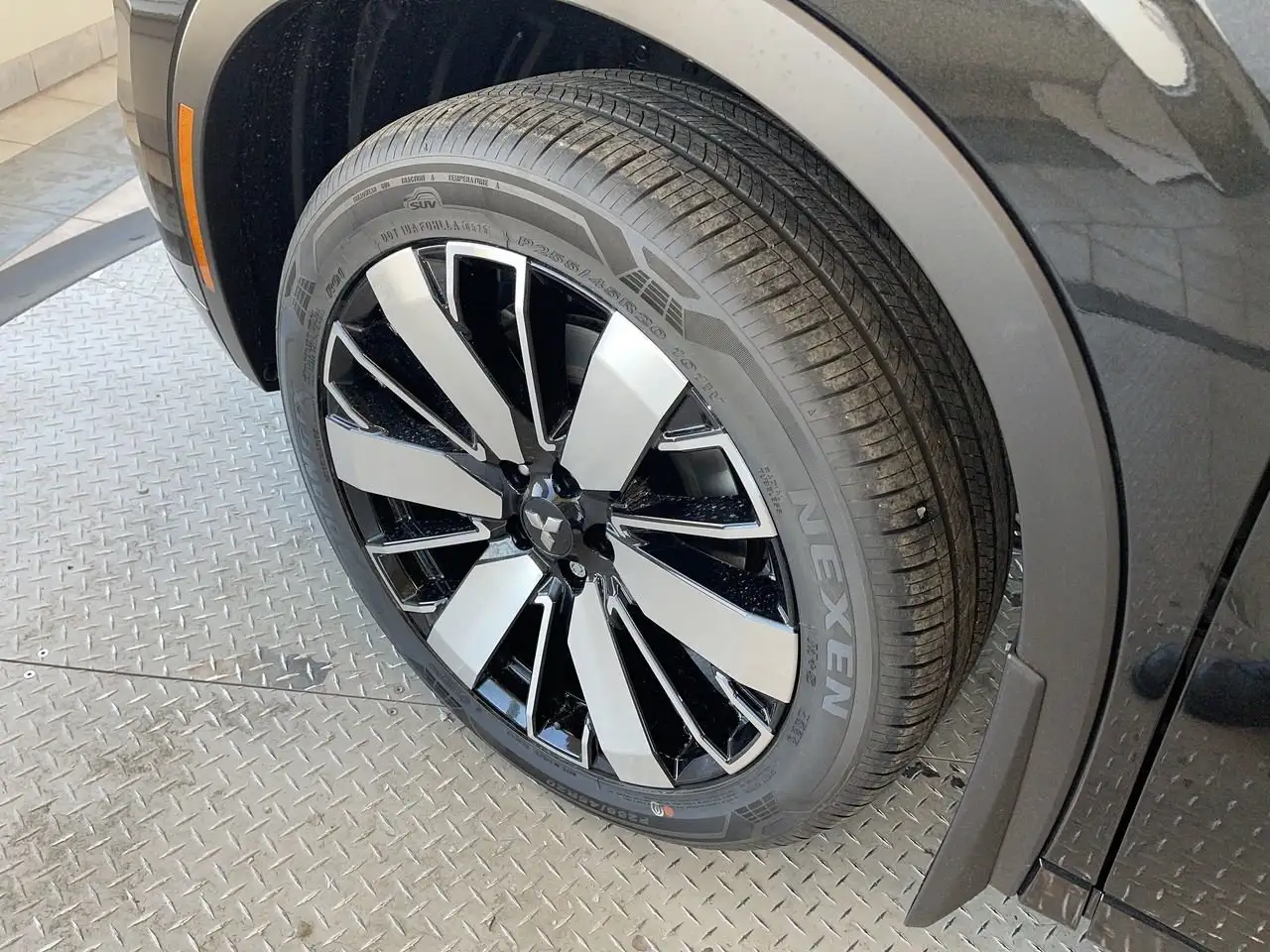 Mitsubishi Outlander снимка Mitsubishi Outlander