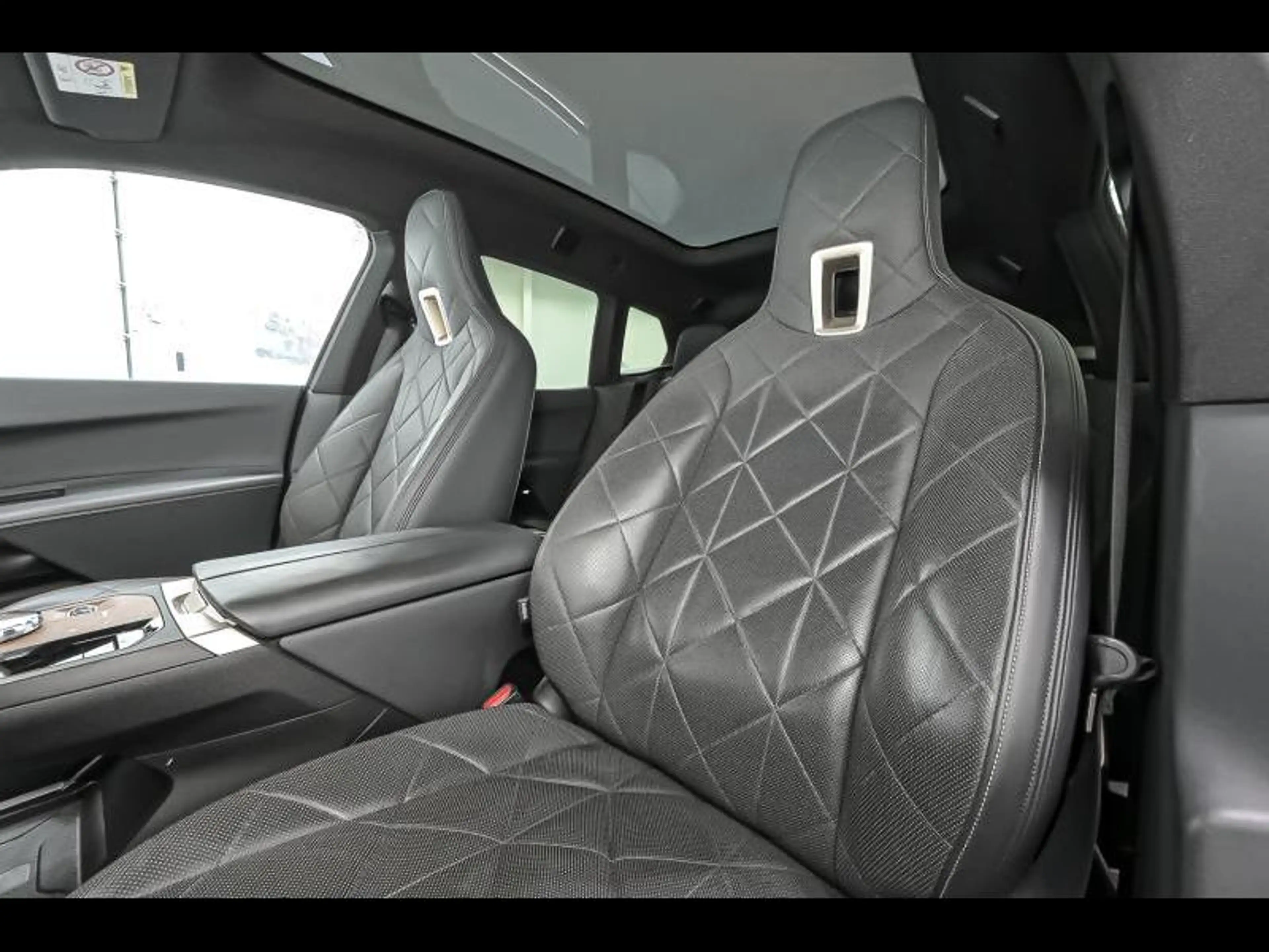 BMW iX xDrive40 - Sport|PanoLounge|360CAm|H&K — photo 15