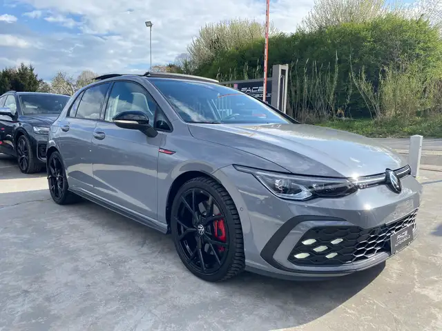 Volkswagen Golf view 6