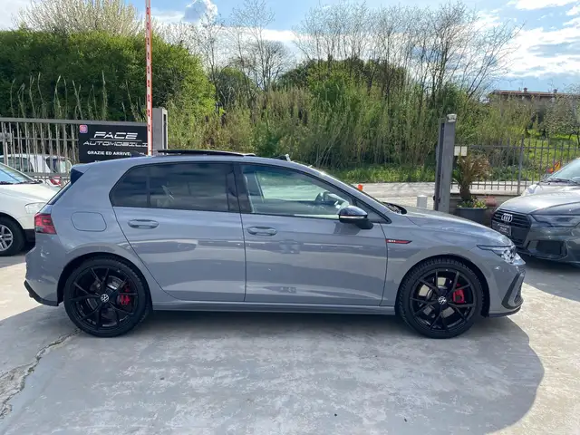 Volkswagen Golf view 8
