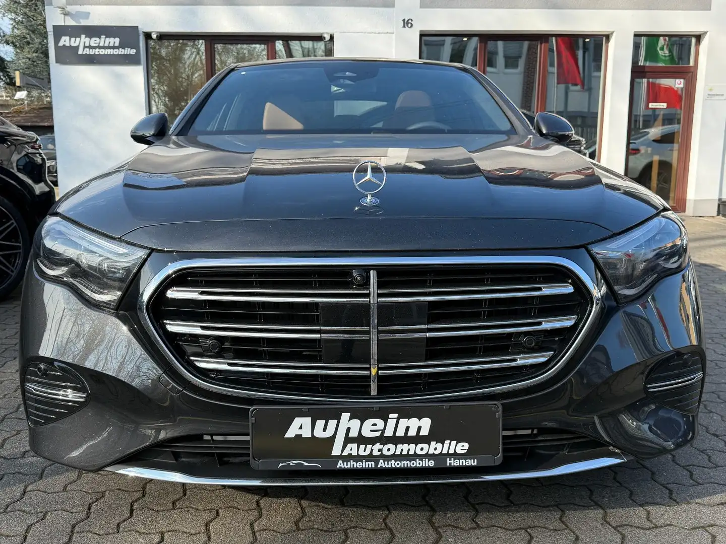 Mercedes-Benz E 200 Exclusive Premium MY25 EUR 1 3.ScreenPANO Gris - 2