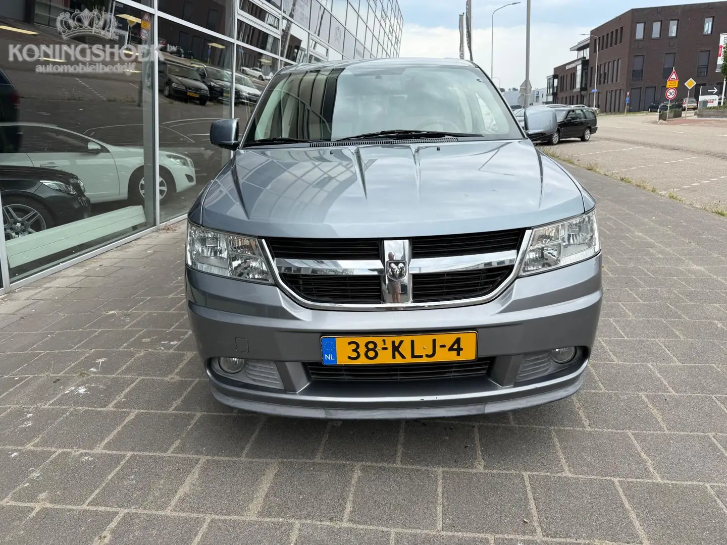Dodge Journey 2.4 SXT Youngtimer 7 Persoons Grey - 2