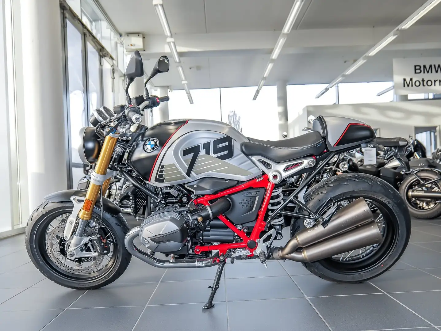 BMW R nineT Komfort-Paket inkl. Soziussitz Silber - 2