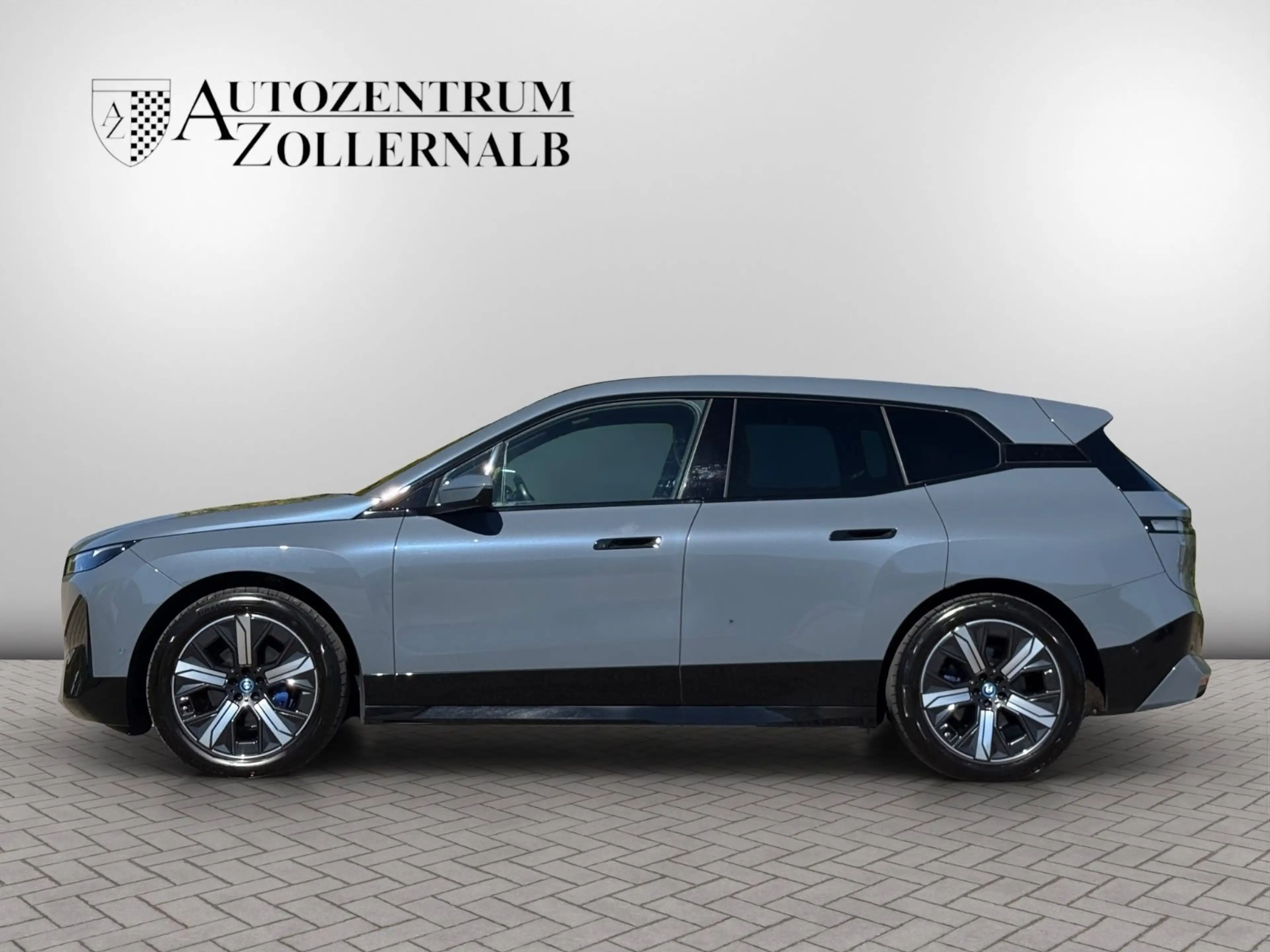 BMW iX 50 Sport *1.HAND*AHK*SUITE*MASSAGE*LASER*H&K* — photo 3