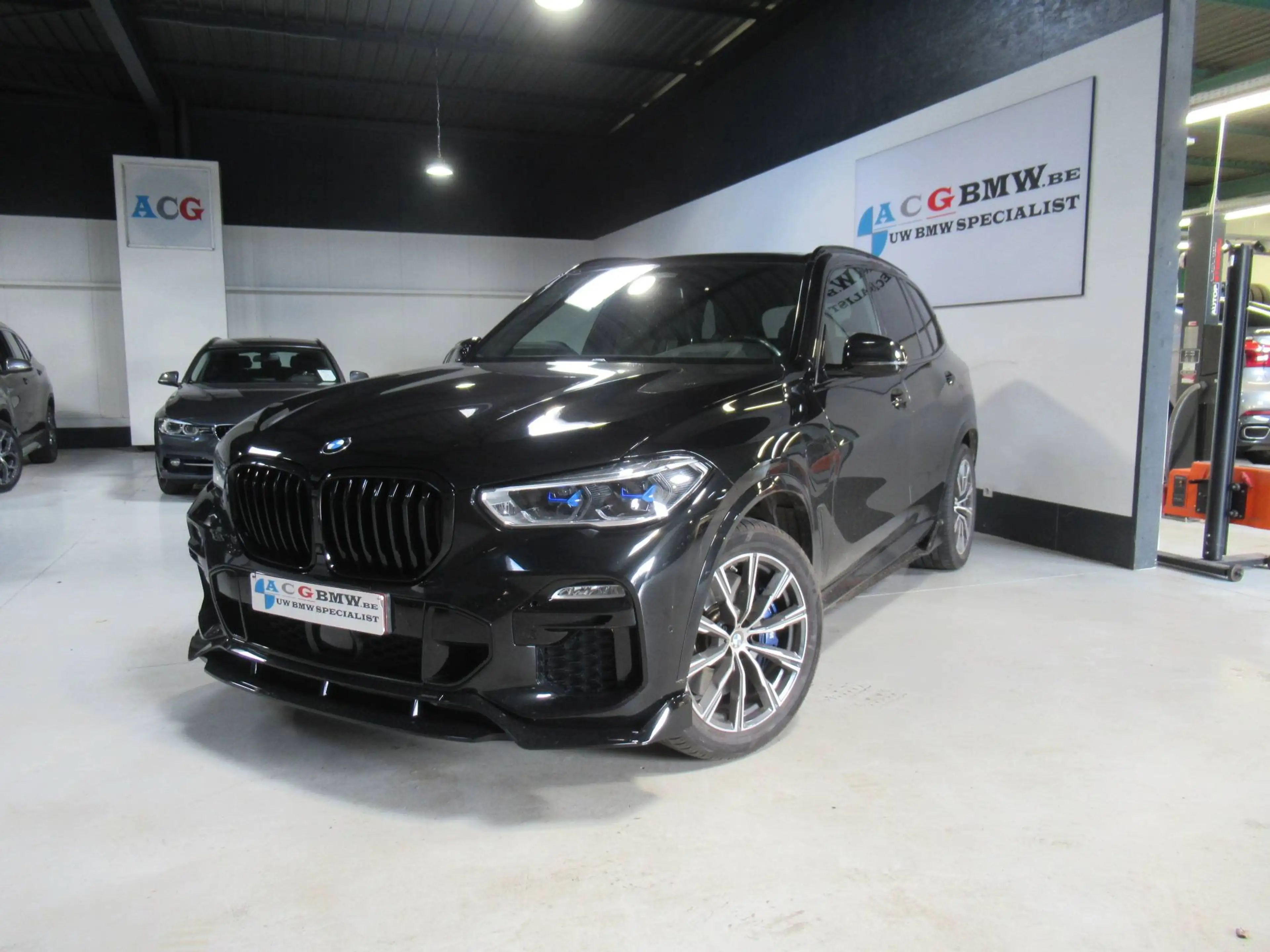 BMW X5 Super onderhouden BMW X5 45e Hybride M Sport Laser Pano Trekhaak Super uitrusting Comfort
