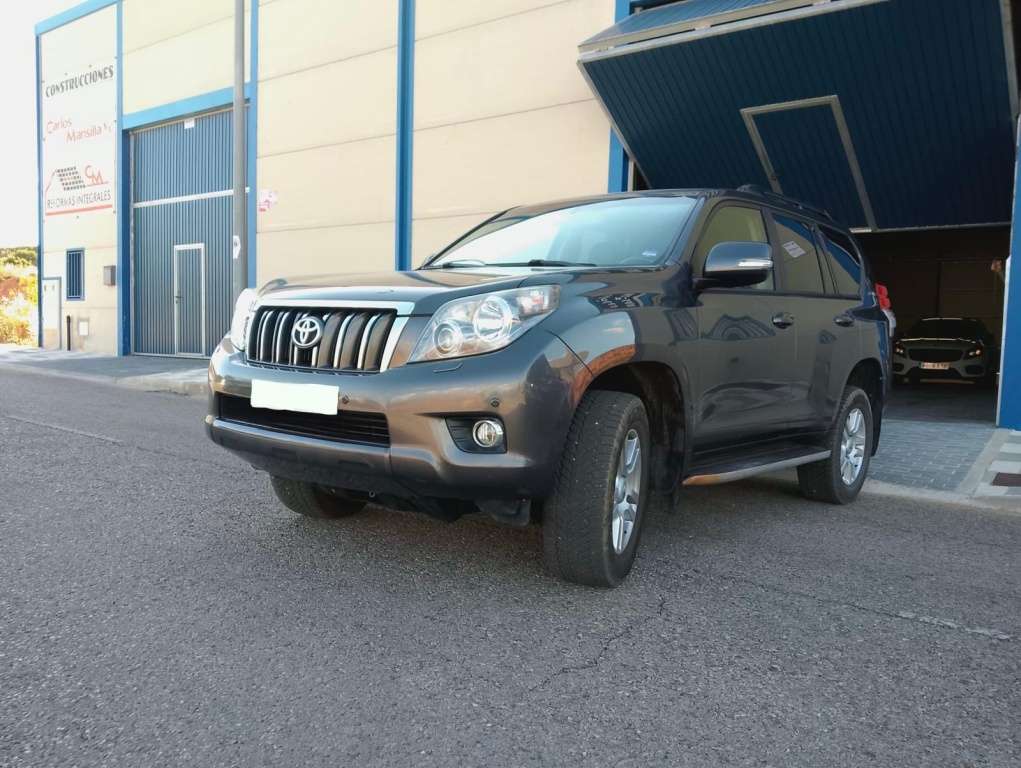 Toyota Land Cruiser Todoterreno Automático de 5 Puertas - foto 1