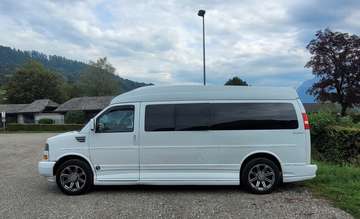 Explorer 6,0L V8 9 Sitzer Long Version