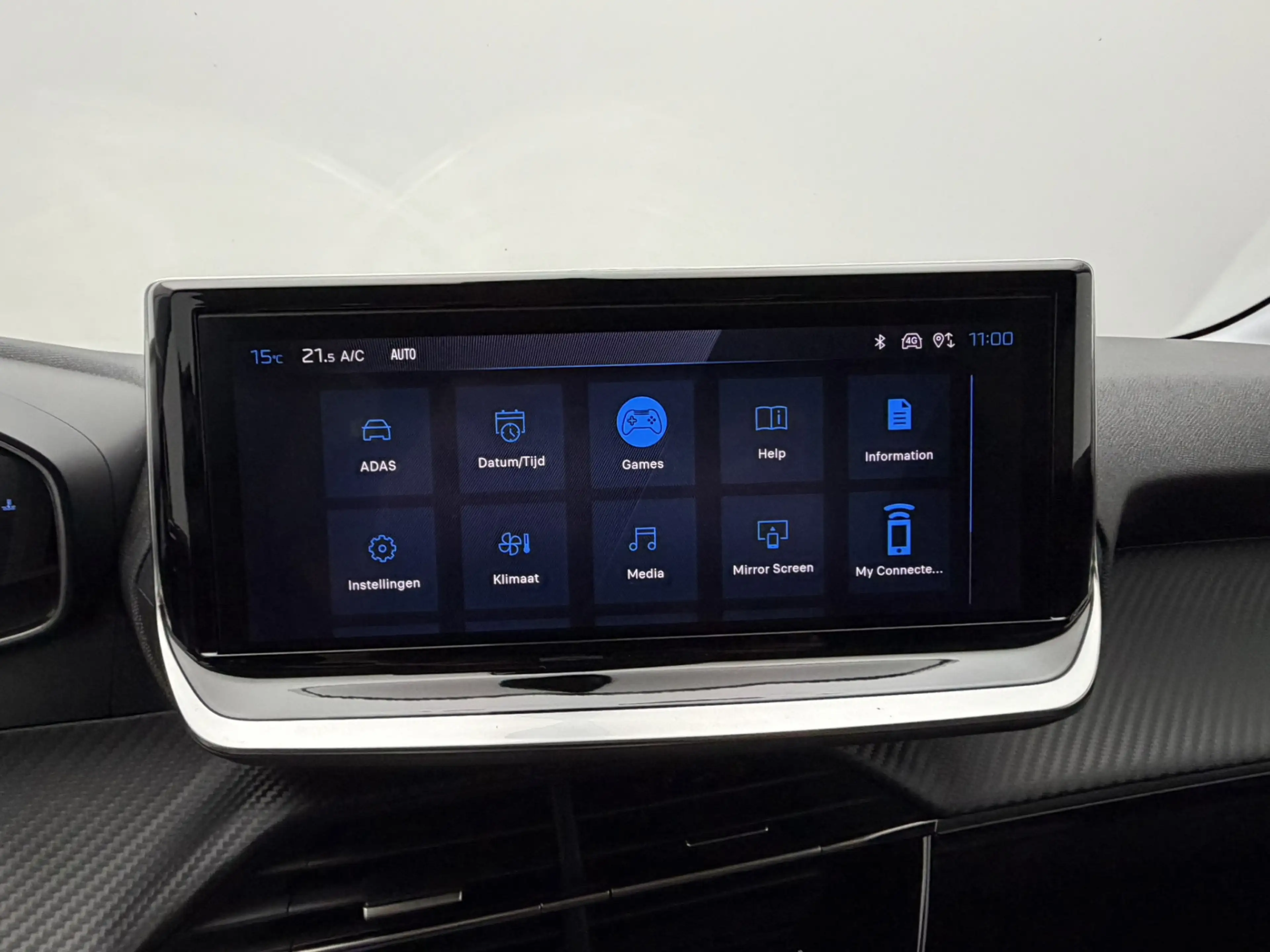 Peugeot 208 1.2 Hybrid 110 e-DCS6 Allure | 360° Camera | Full- — photo 25