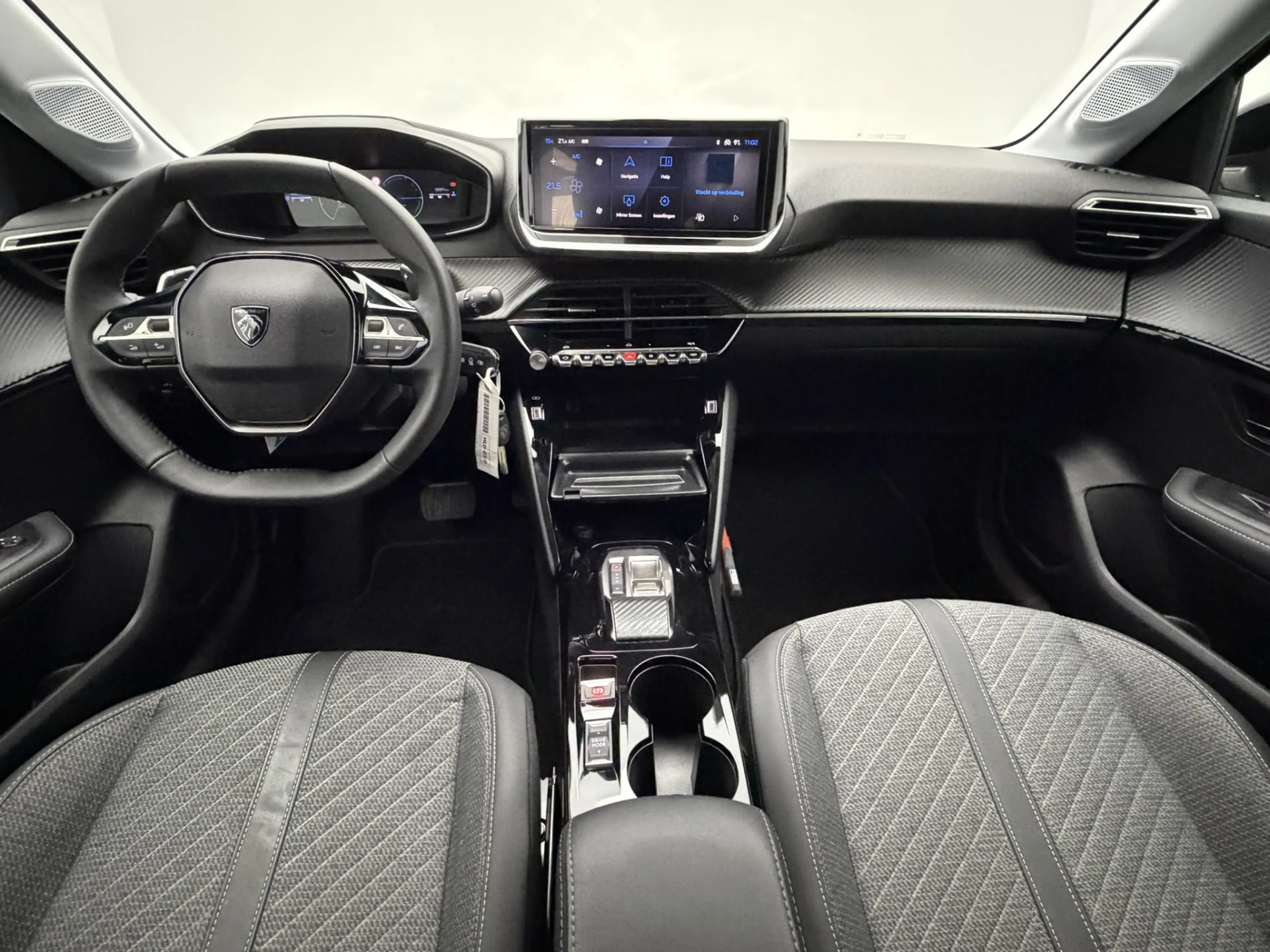 Peugeot 208 1.2 Hybrid 110 e-DCS6 Allure | 360° Camera | Full- — photo 2
