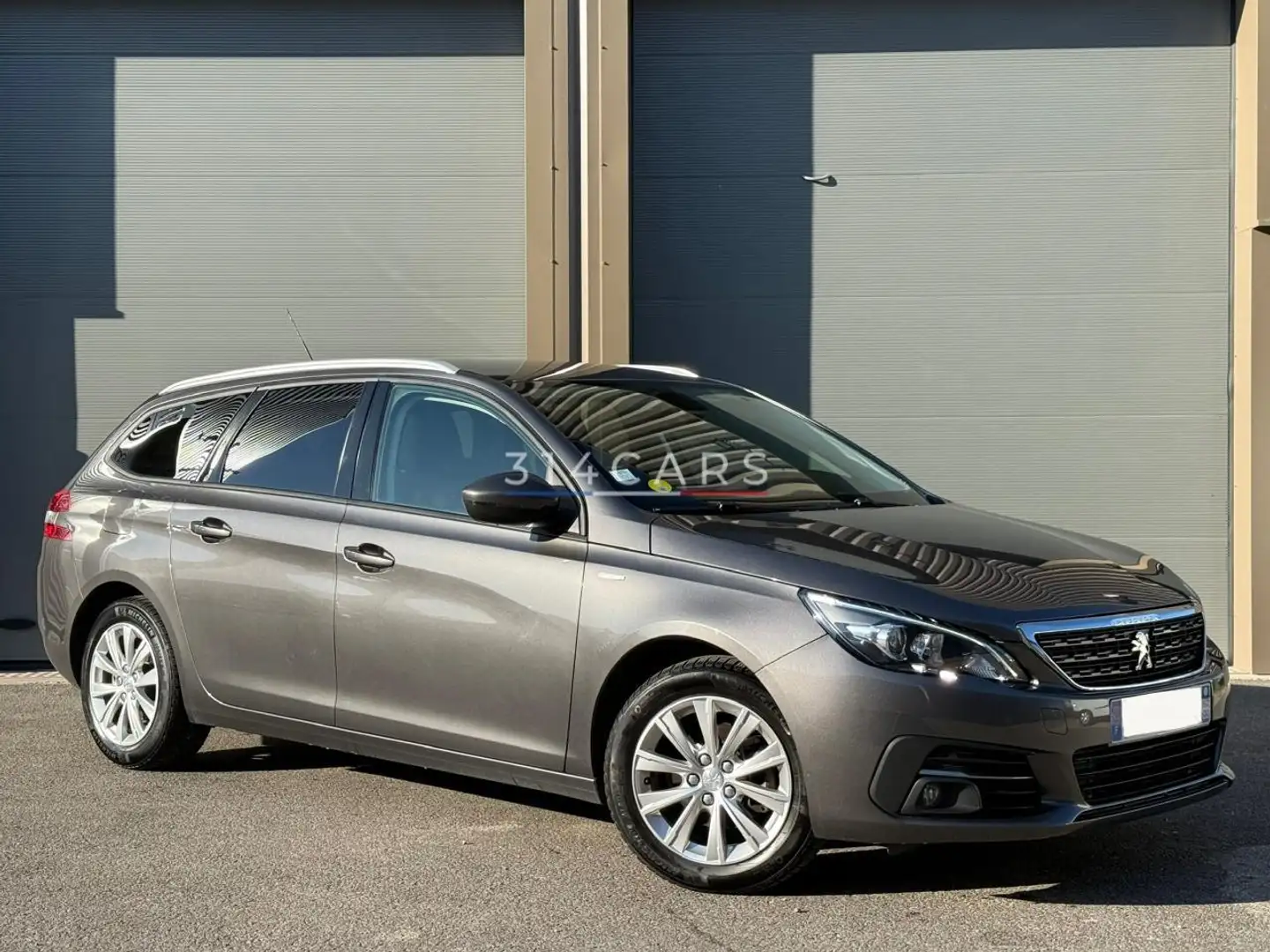 Peugeot 308 SW 1.5 BlueHDi S\u0026S - 130 - BV EAT8  II SW BRE Gris - 1