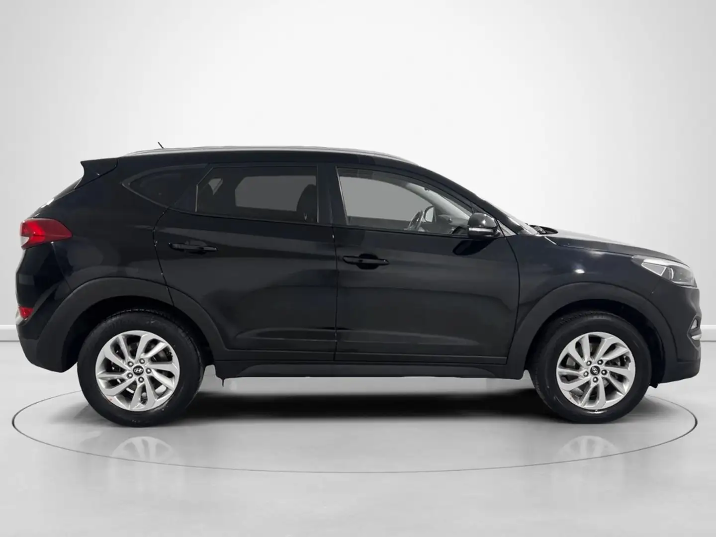 Hyundai TUCSON 1.6 GDI BD Klass 4x2 131 Negro - 2