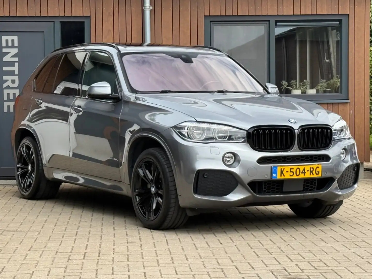 BMW X5 XDRIVE40E M-sport Pano Camera Trekhaak zeer vol! siva - 2