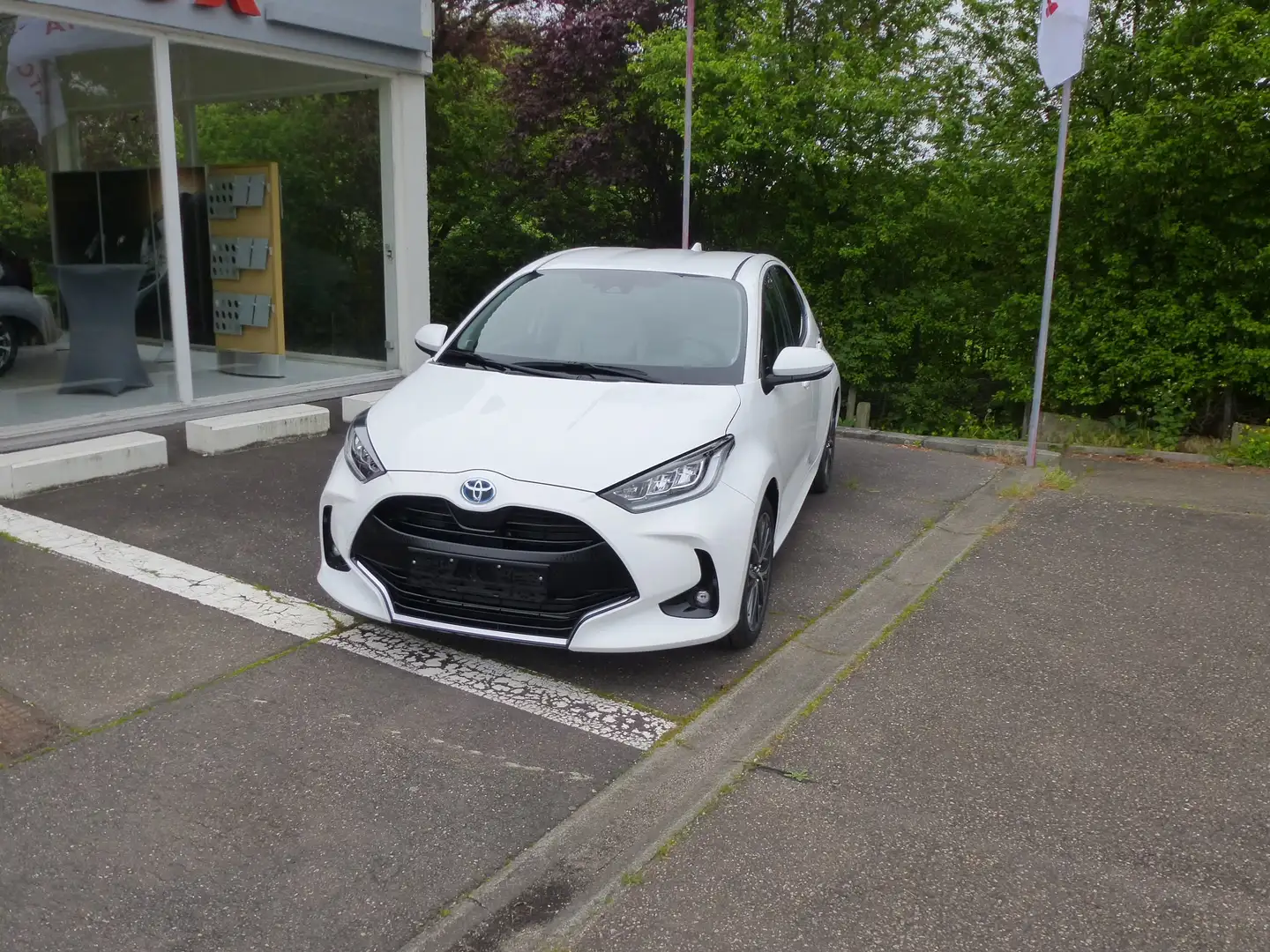 Toyota Yaris 1.5i VVT-i Hybrid E-CVT Style Wit - 2